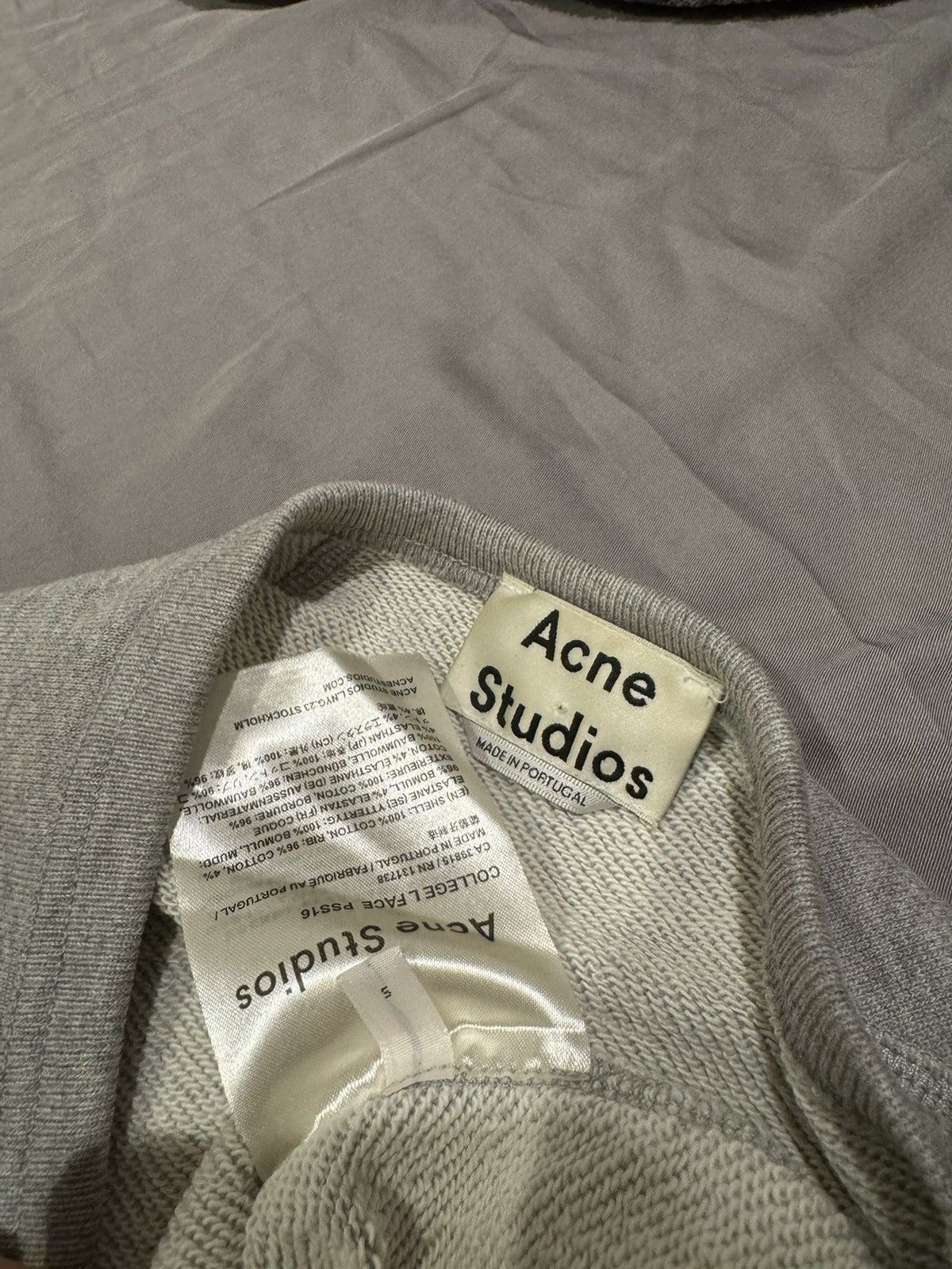 Acne Studios Acne Studio Smiley Face Patch Sweatshirt Size US S / EU 44-46 / 1 - 4 Thumbnail