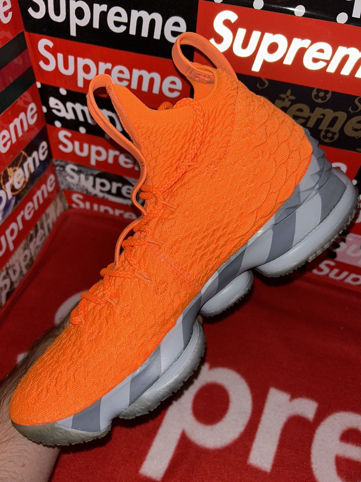 Nike Nike LeBron 15 Orange Box PE AR5125-800 10 SPECIAL EDITION Size US 10 / EU 43 - 10 Thumbnail