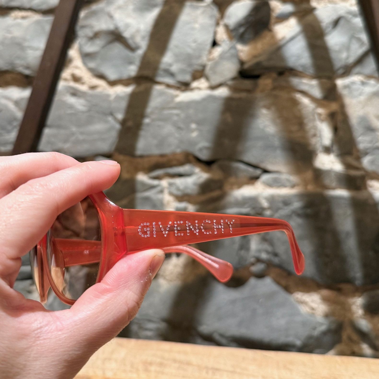 Givenchy Givenchy SGV 616S Pink Crystal Logo Sunglasses Size ONE SIZE - 4 Thumbnail