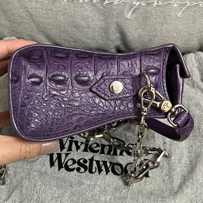 Vivienne Westwood Vivienne Westwood size os Purple leather embossed handbag w Size ONE SIZE - 6 Thumbnail