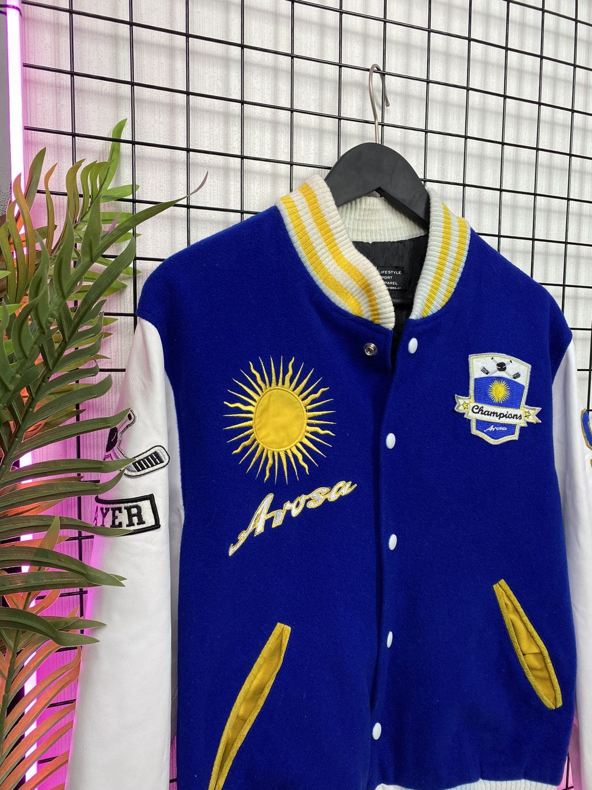 NHL EHC AROSA HOCKEY VARSITY JACKET Bomber OCHSNER SIZE S Size US S / EU 44-46 / 1 - 3 Thumbnail