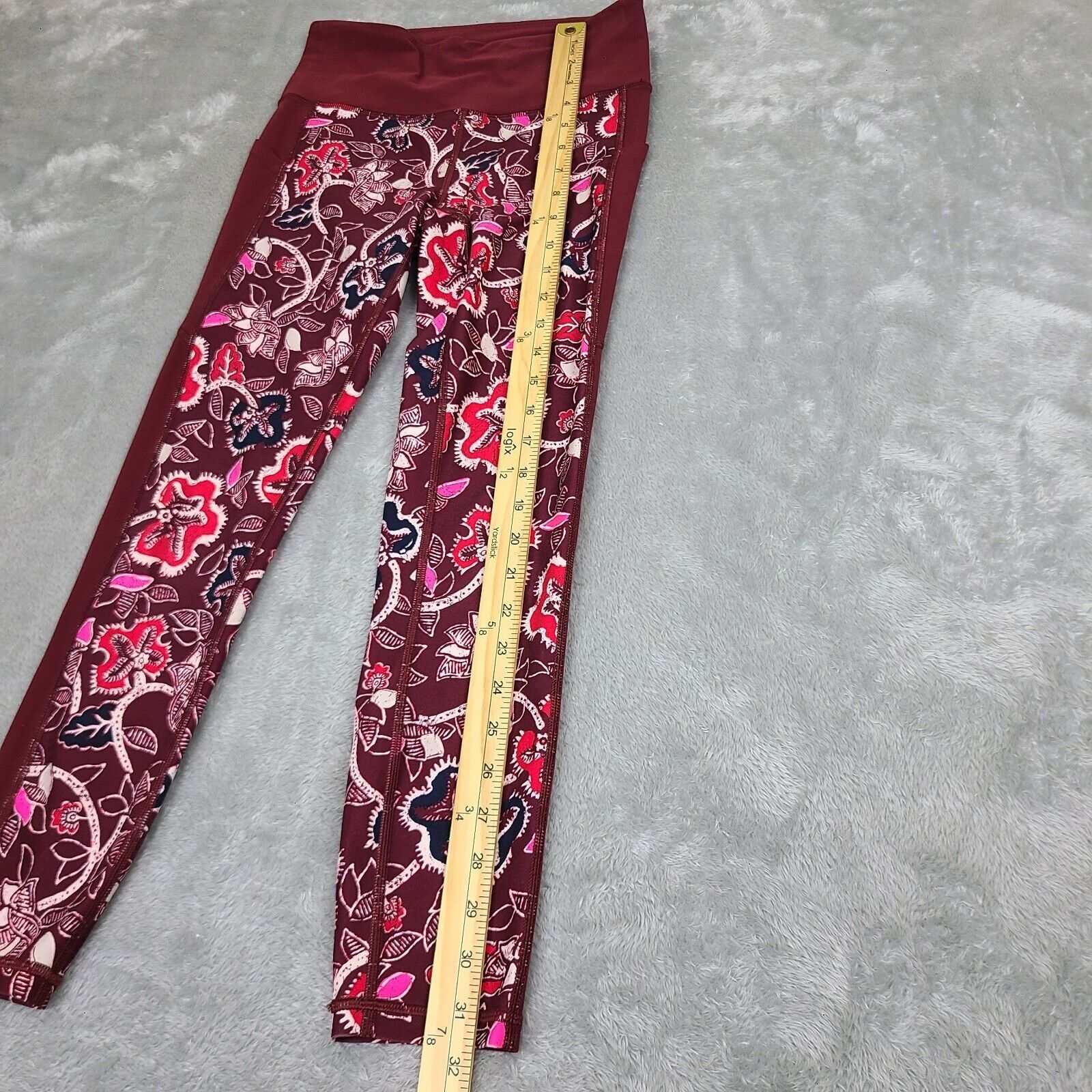 Athleta Athleta Maroon & Batik Print Floral Leggings Size Small Size 27" / US 4 / IT 40 - 6 Thumbnail