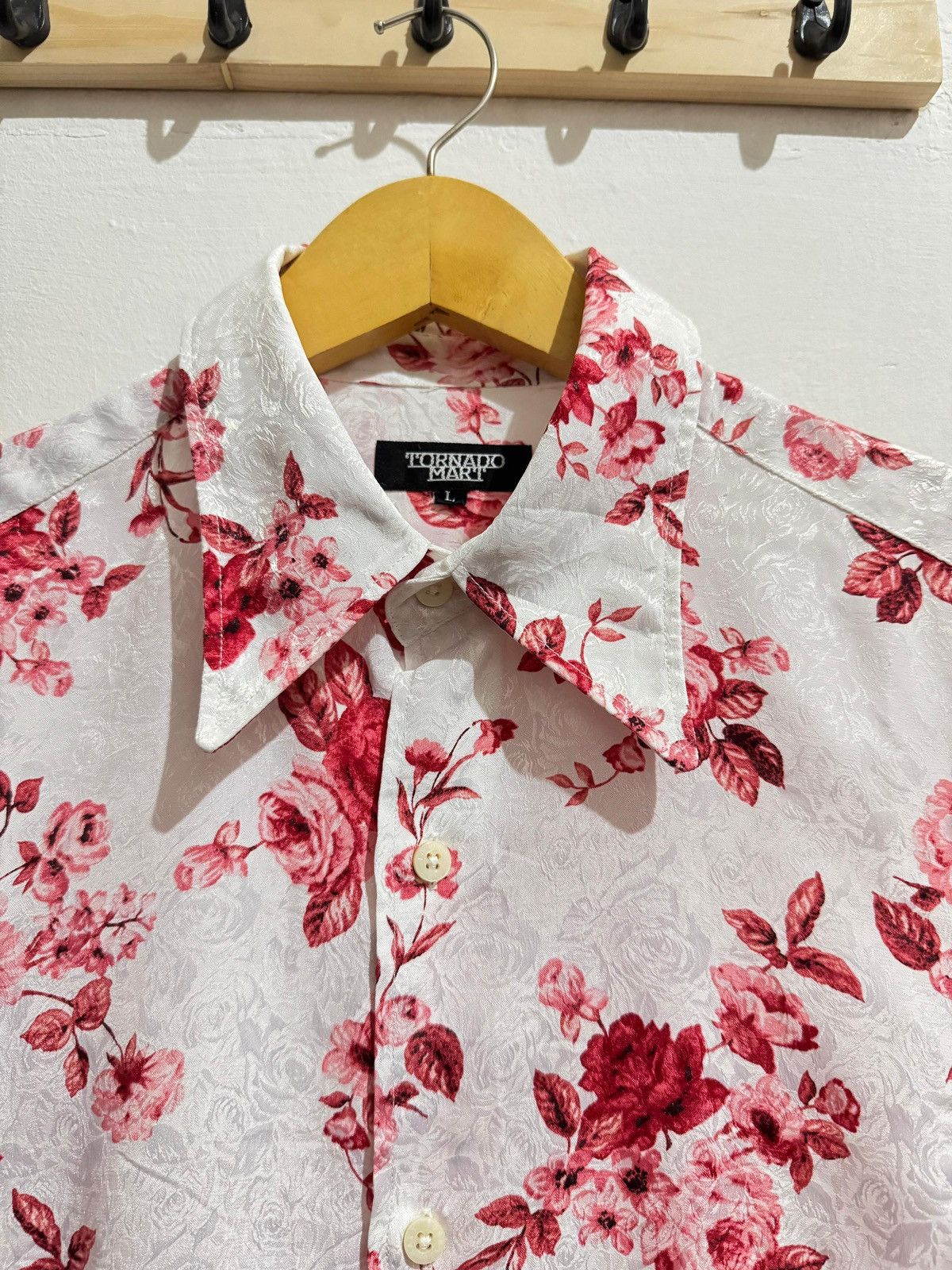 Tornado Mart Tornado Mart button up shirt Size US L / EU 52-54 / 3 - 6 Thumbnail
