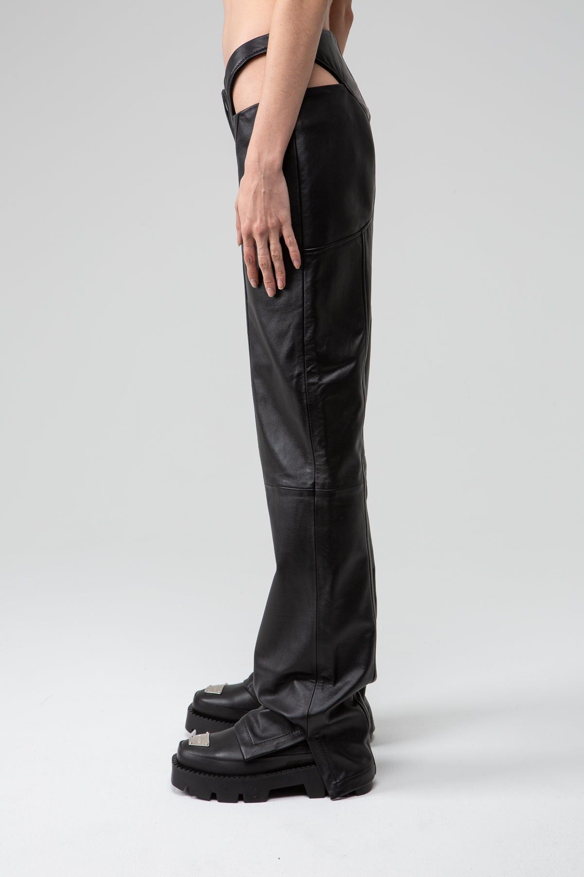 Misbhv $1780 MISBHV Genuine Leather Cut Trousers Size 28" / US 6 / IT 42 - 2 Thumbnail