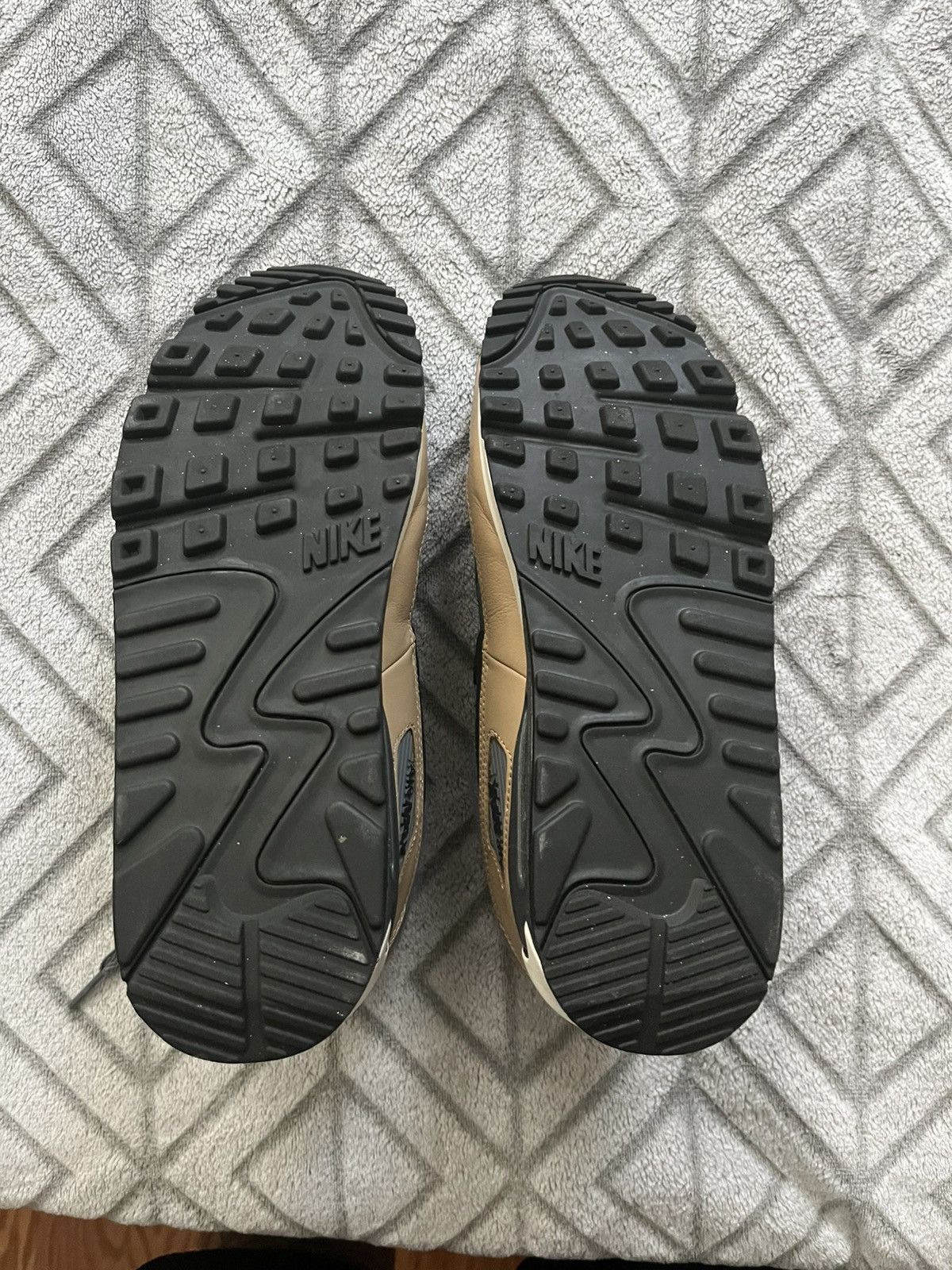 Nike Nike Air Max Size US 9 / EU 42 - 7 Thumbnail