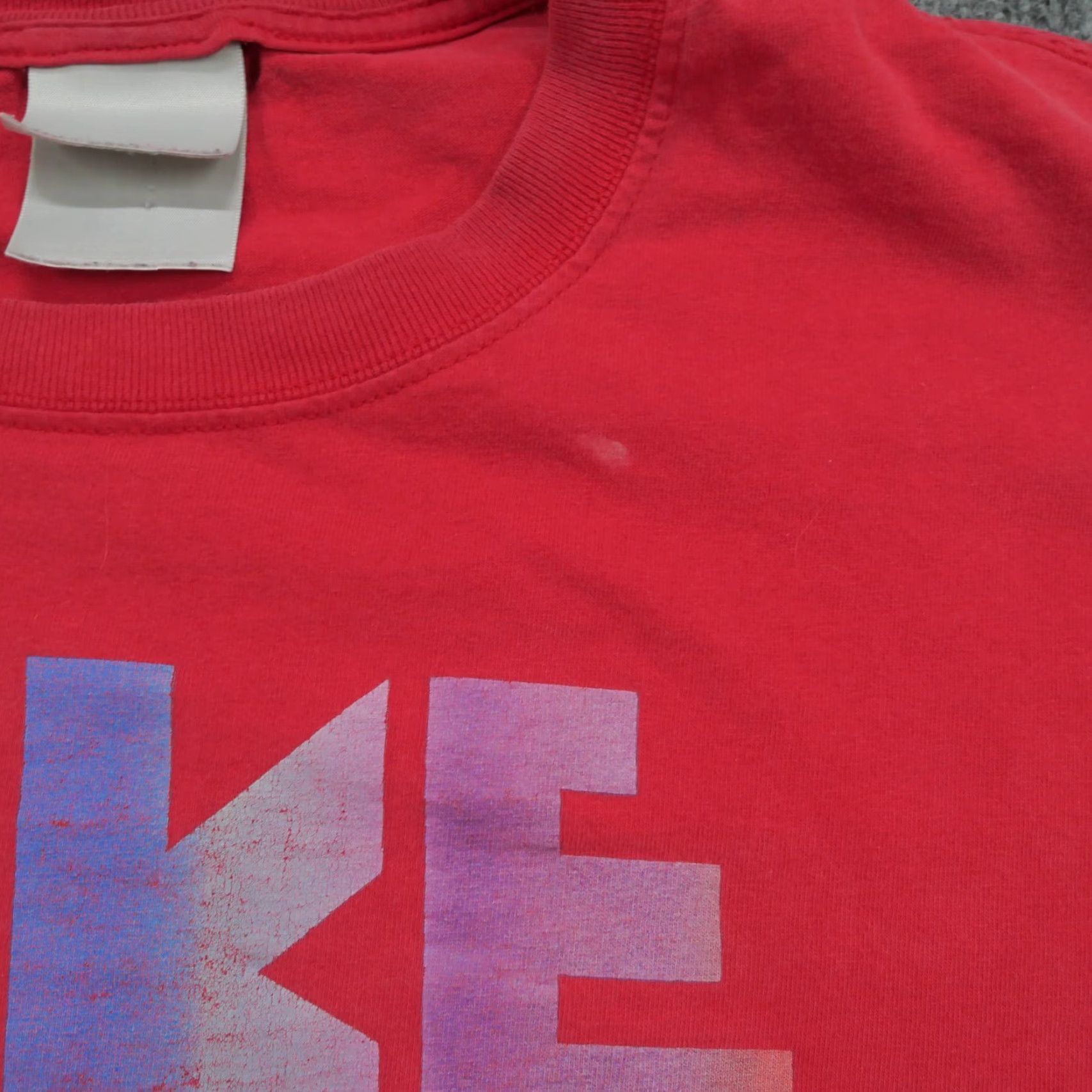 Nike VINTAGE Nike T Shirt Mens XL Red Air Adult Nike Air 90s T-Shirt Mens Red Vintage Logo Cotton Short Sleeve Crew Neck Size US XL / EU 56 / 4 - 6 Thumbnail