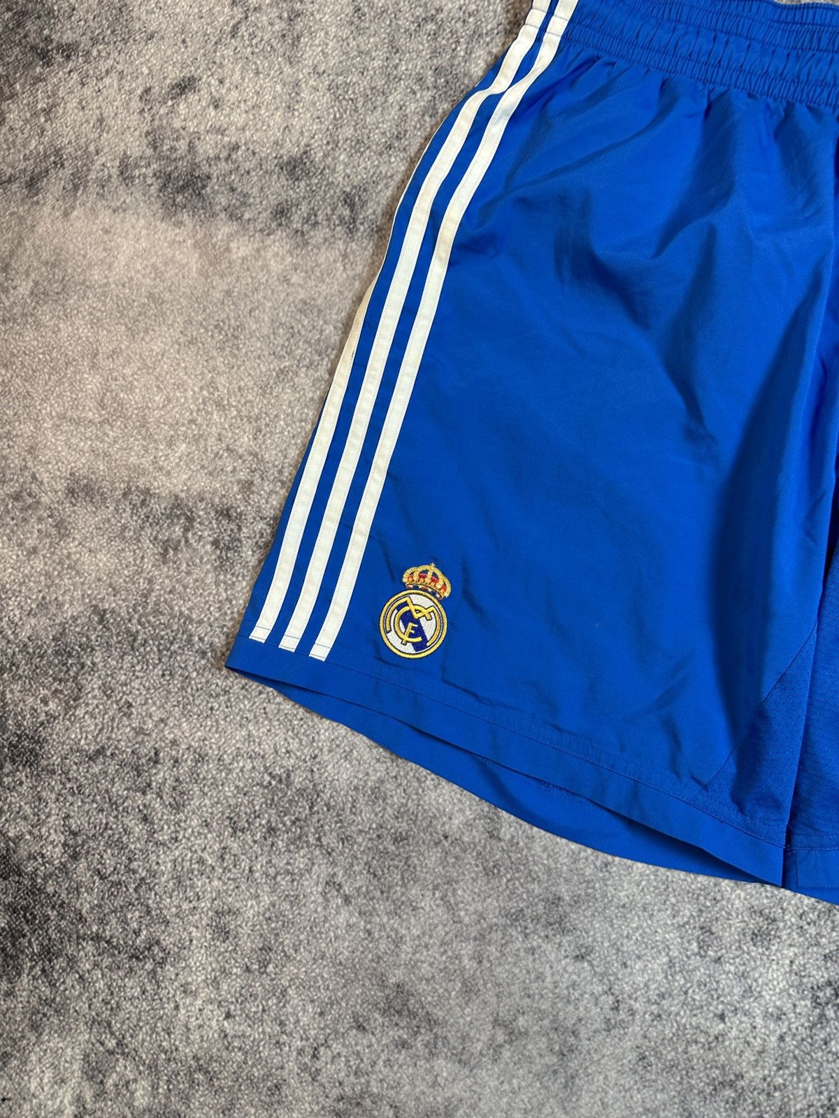 Adidas Vintage Adidas Real Madrid 23 Shorts Blokecore USA XL Size US 36 / EU 52 - 2 Thumbnail