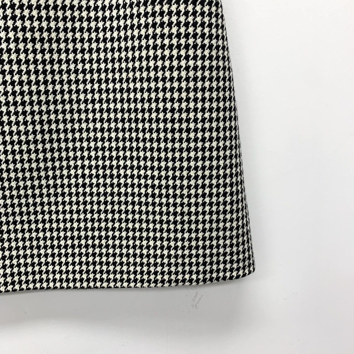 Dior Christian Dior Houndstooth Wool Casual Knit Skirt K26WX Size 26" / US 2 / IT 38 - 4 Thumbnail