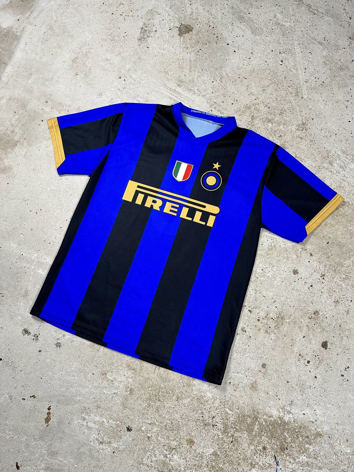 Vintage Vintage Y2K Inter Milan Home Jersey Ibrahimovic Size US M / EU 48-50 / 2 - 3 Thumbnail
