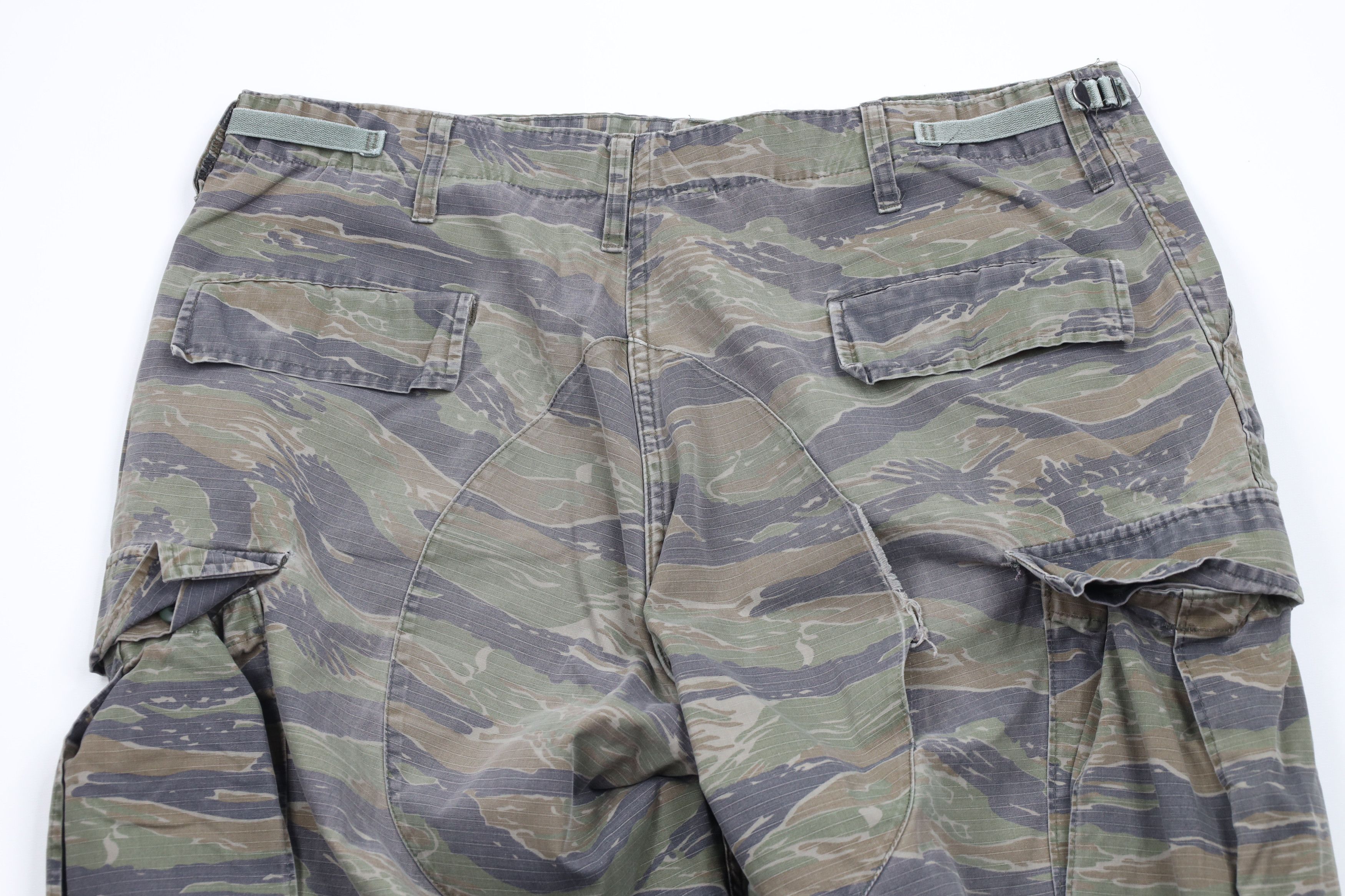 Vintage Vintage 90s Streetwear Baggy Wide Leg Camouflage Cargo Pants Size US 36 / EU 52 - 10 Thumbnail