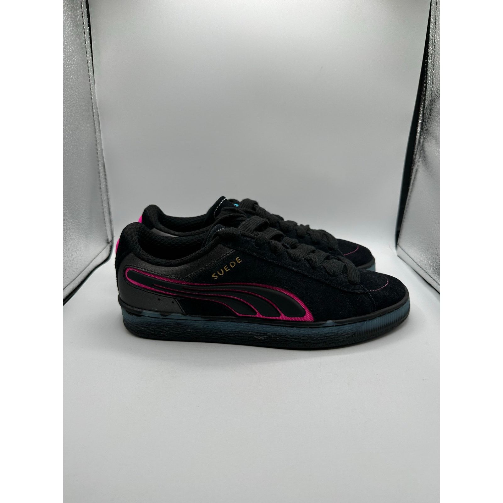 Puma Puma Suede GS “Neon Black” size 6y/7.5 women’s Size US 7.5 / IT 37.5 - 3 Thumbnail