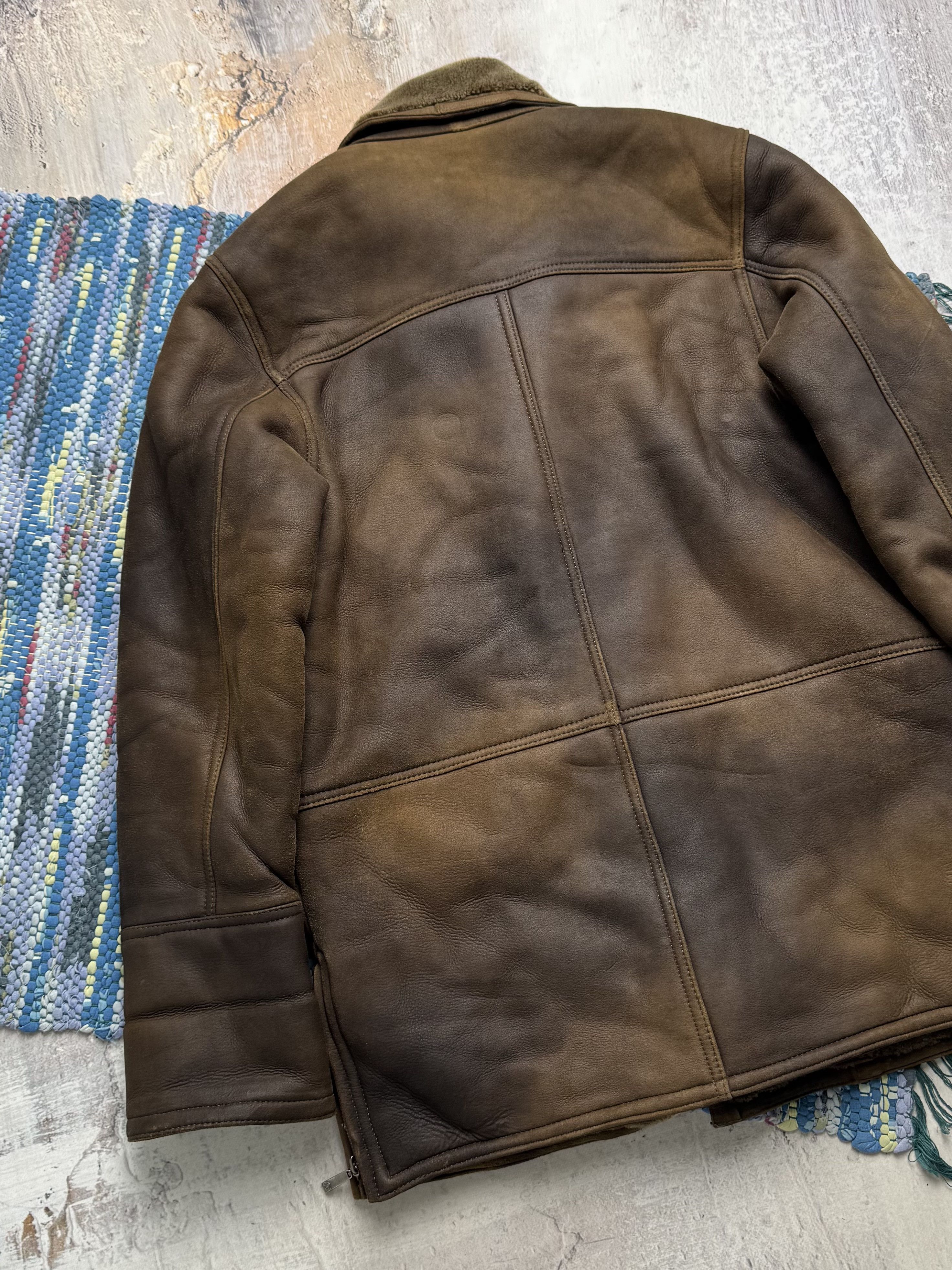Vintage Vintage Faded Real Sheepskin Coat A8(V1)D15 Size US M / EU 48-50 / 2 - 10 Thumbnail