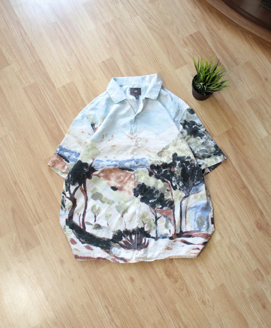 H&M 🔥 RARE H&M Resort Landscape Hawaiian Button Shirt Art Anime Size US L / EU 52-54 / 3 - 1 Thumbnail