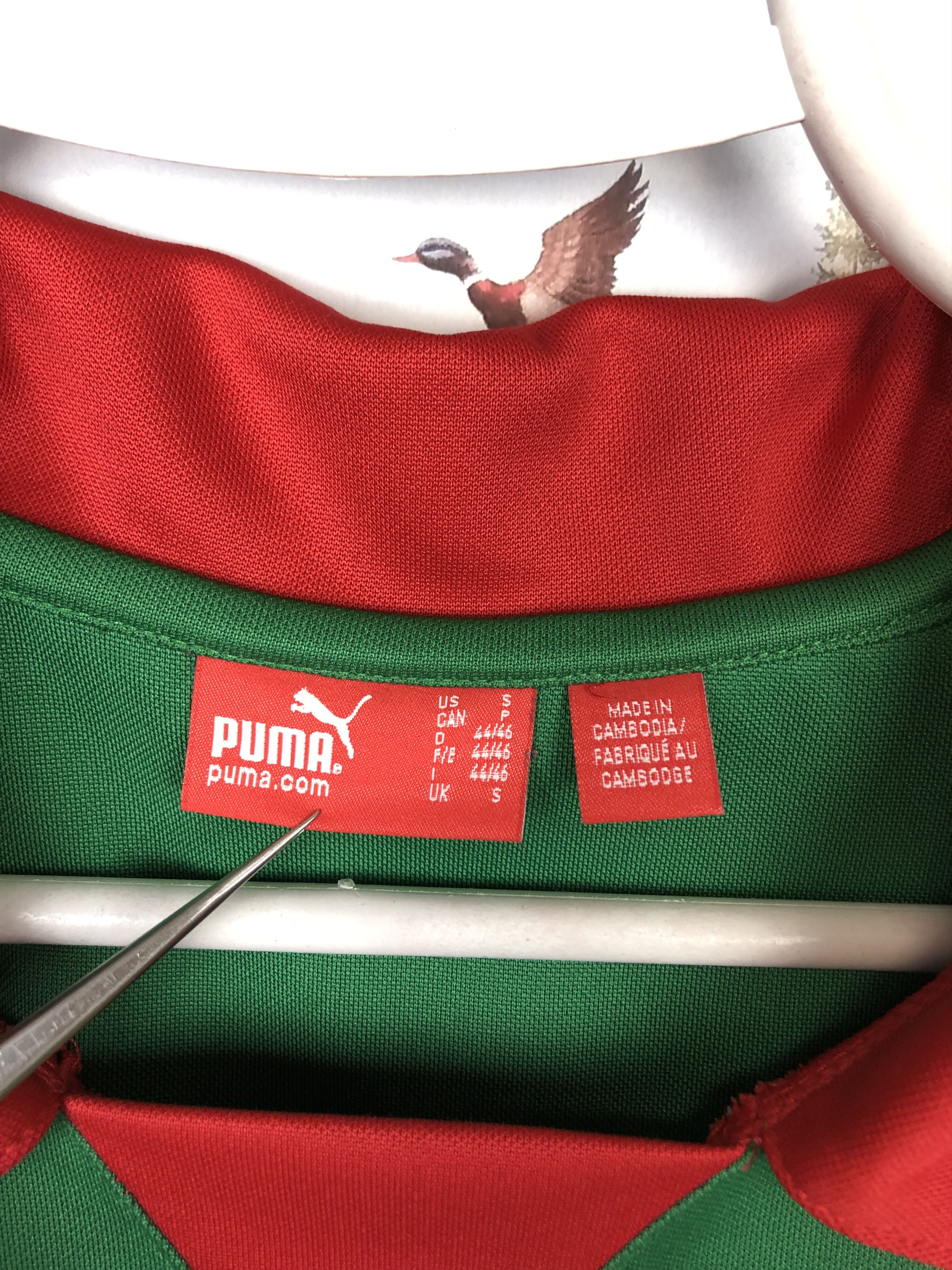 Puma Vintage Cameroon Football Shirt Soccer Jersey Tee Hype Size US S / EU 44-46 / 1 - 5 Thumbnail
