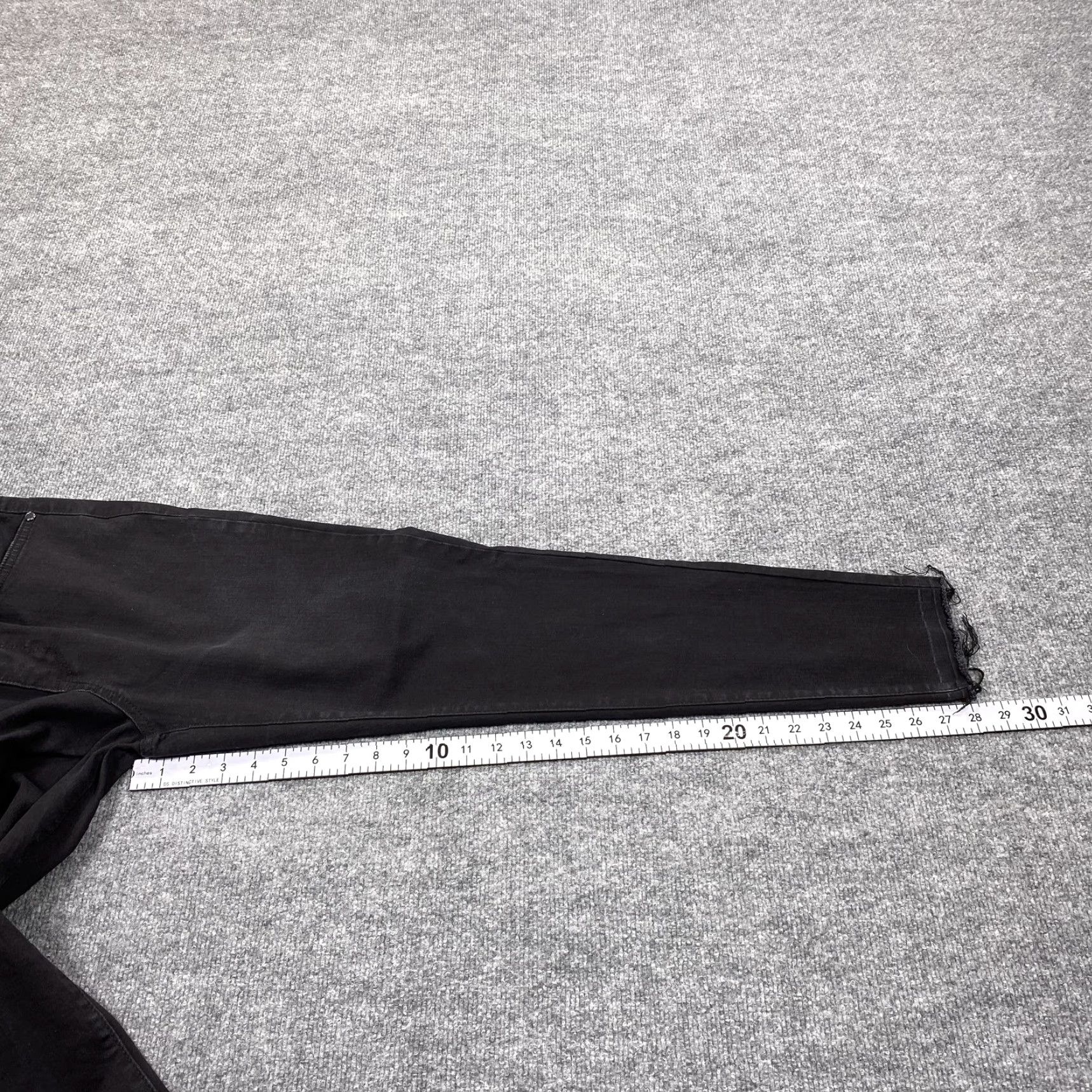 Vintage VINTAGE Seven7 Jeans Womens 12 Black Charcoal Skinny Stretch Denim Mid Rise Frayed Hem Size 34" / US 12 / IT 48 - 7 Thumbnail