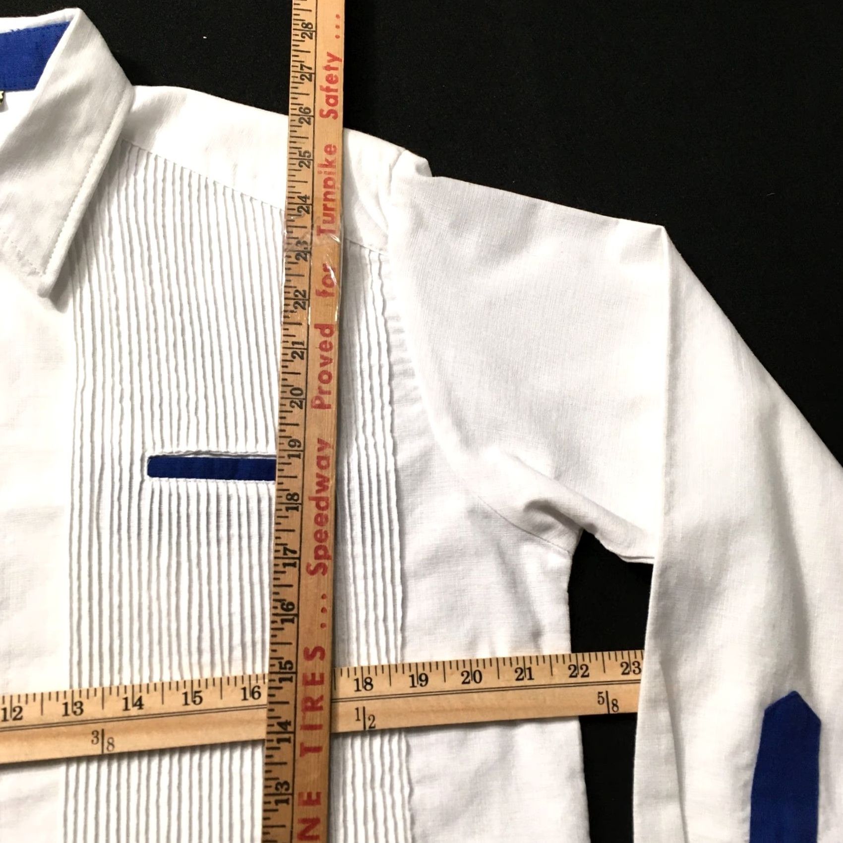 Vintage UKRAINIAN LOOK Shirt Mens 38 Ivory Linen Cuban Embroidered Camp POCKET Shirt Mens 38 Ivory Linen Cuban Embroidered Camp POCKET Size US M / EU 48-50 / 2 - 5 Thumbnail