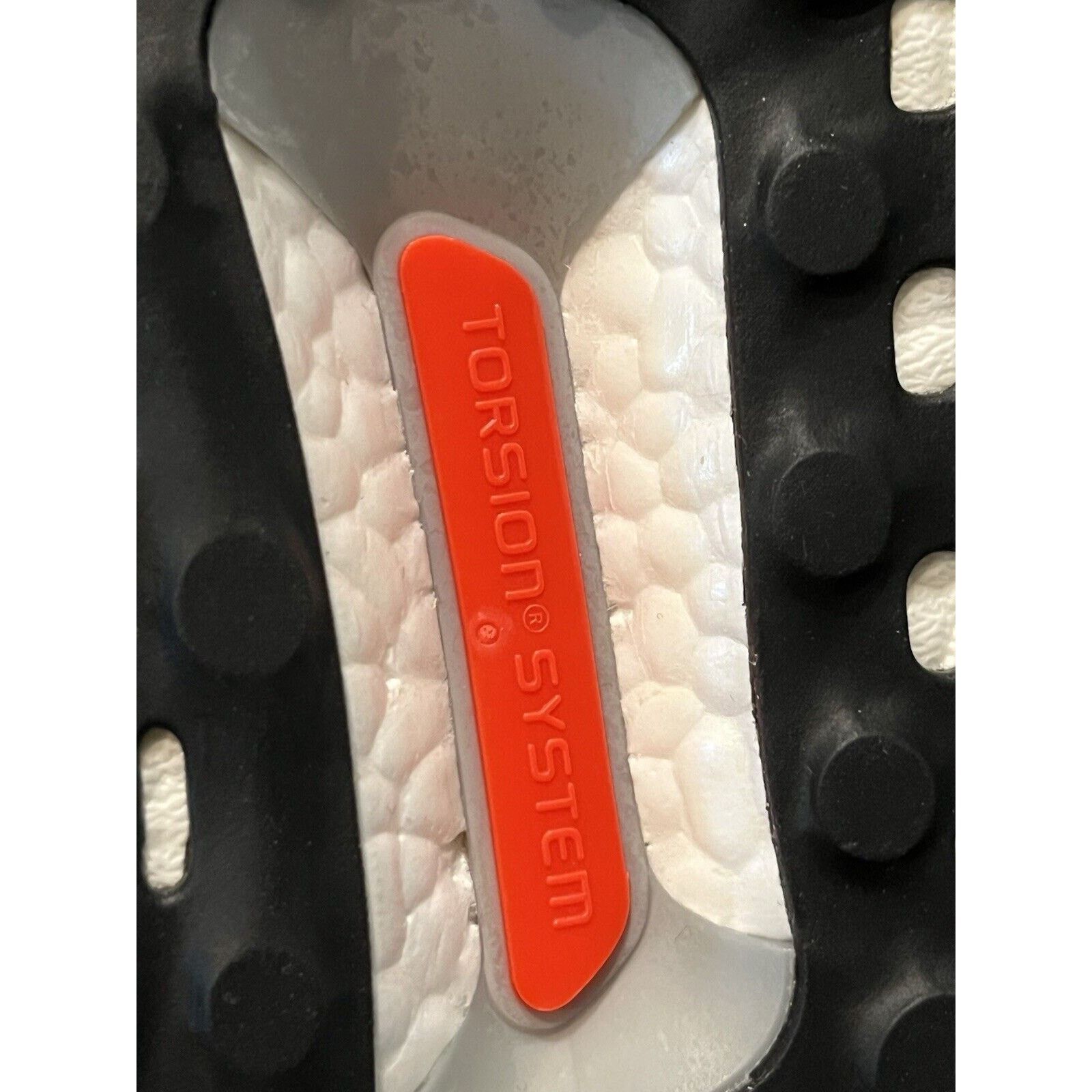 Adidas Adidas mi UltraBOOST White Rainbow size 11.5 Men Running Size US 11.5 / EU 44-45 - 9 Thumbnail
