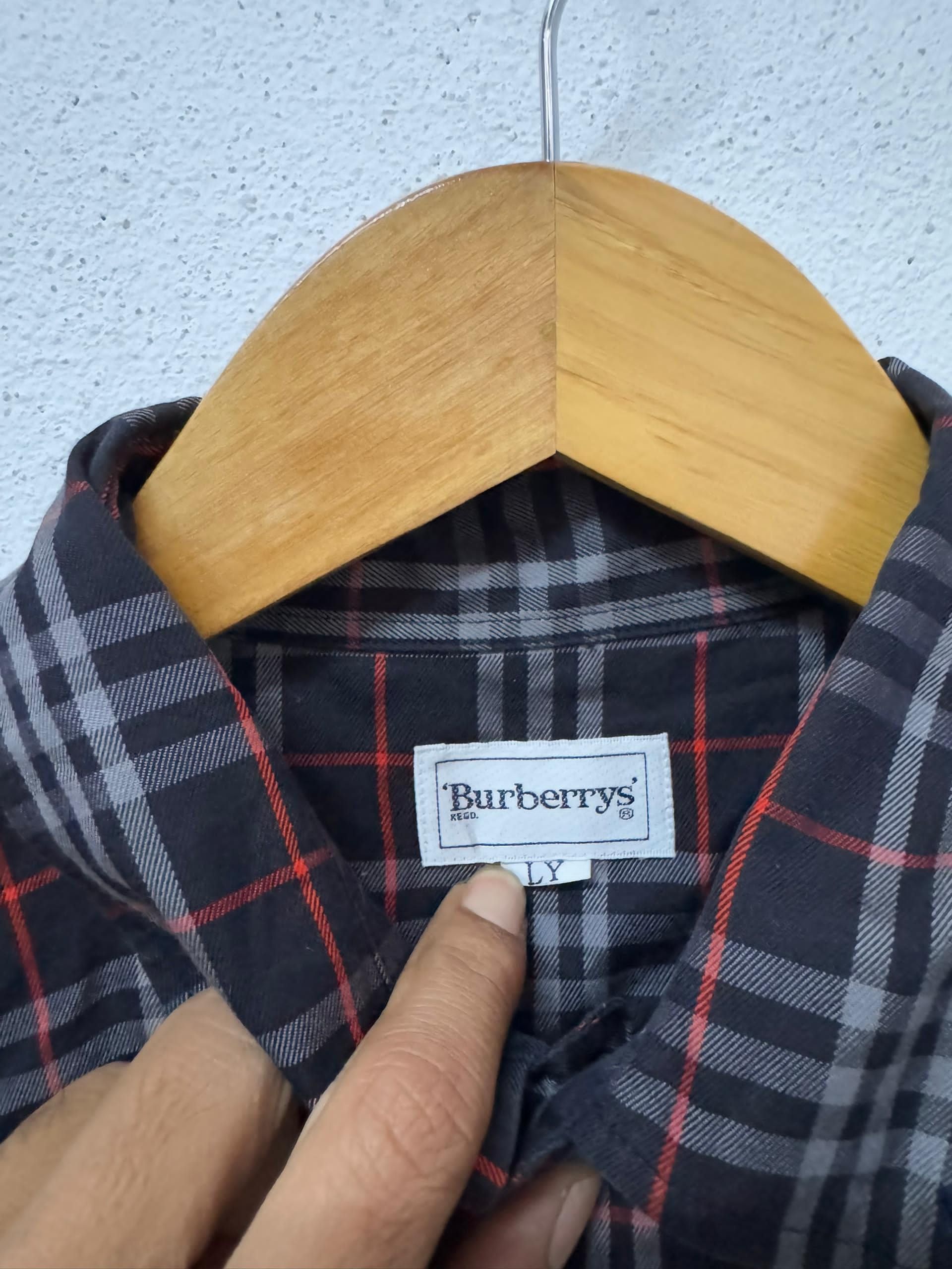 Burberry Burberry nova check button up shirt Size US M / EU 48-50 / 2 - 8 Thumbnail