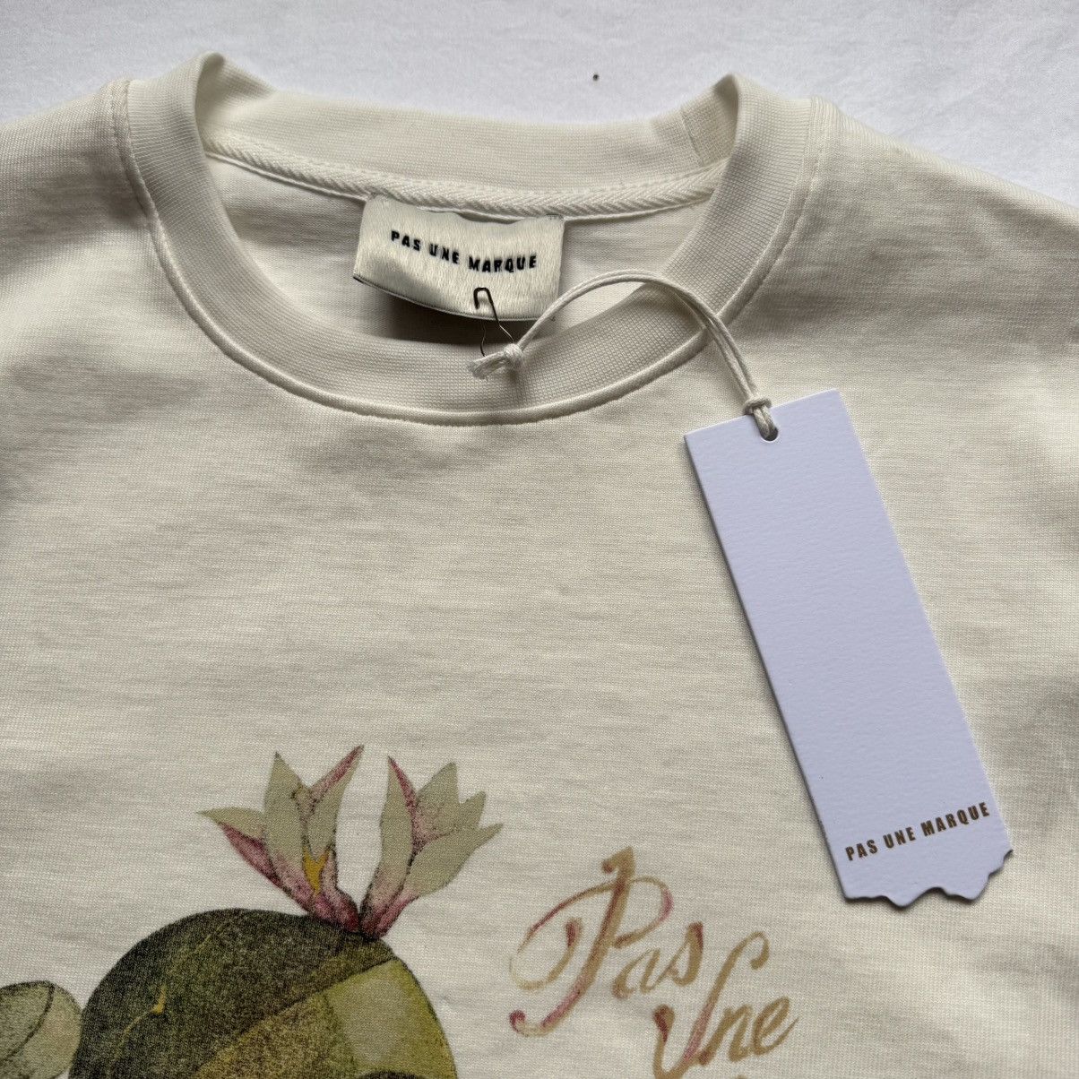 Other Pas Une Marque Graphic Tee Cream Brand New Medium M Size US M / EU 48-50 / 2 - 8 Thumbnail