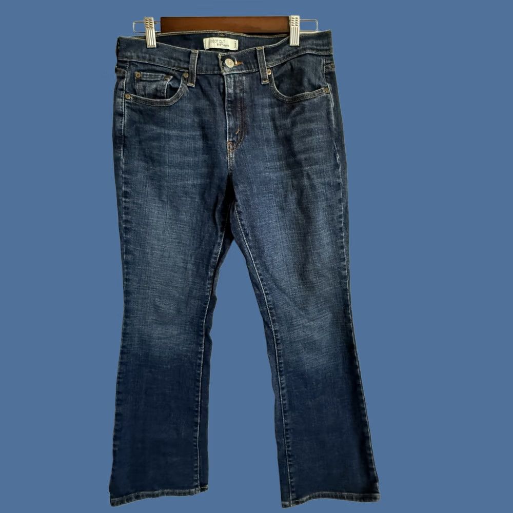 Levi's Levi's Jeans 8 Short Dark Wash Bootcut Womens Regular Levi's 515 Blue Denim Casual Work Weekend Pants Ladies Jeans - 80s? No, not applicable Size 30" / US 8 / IT 44 - 1 Thumbnail
