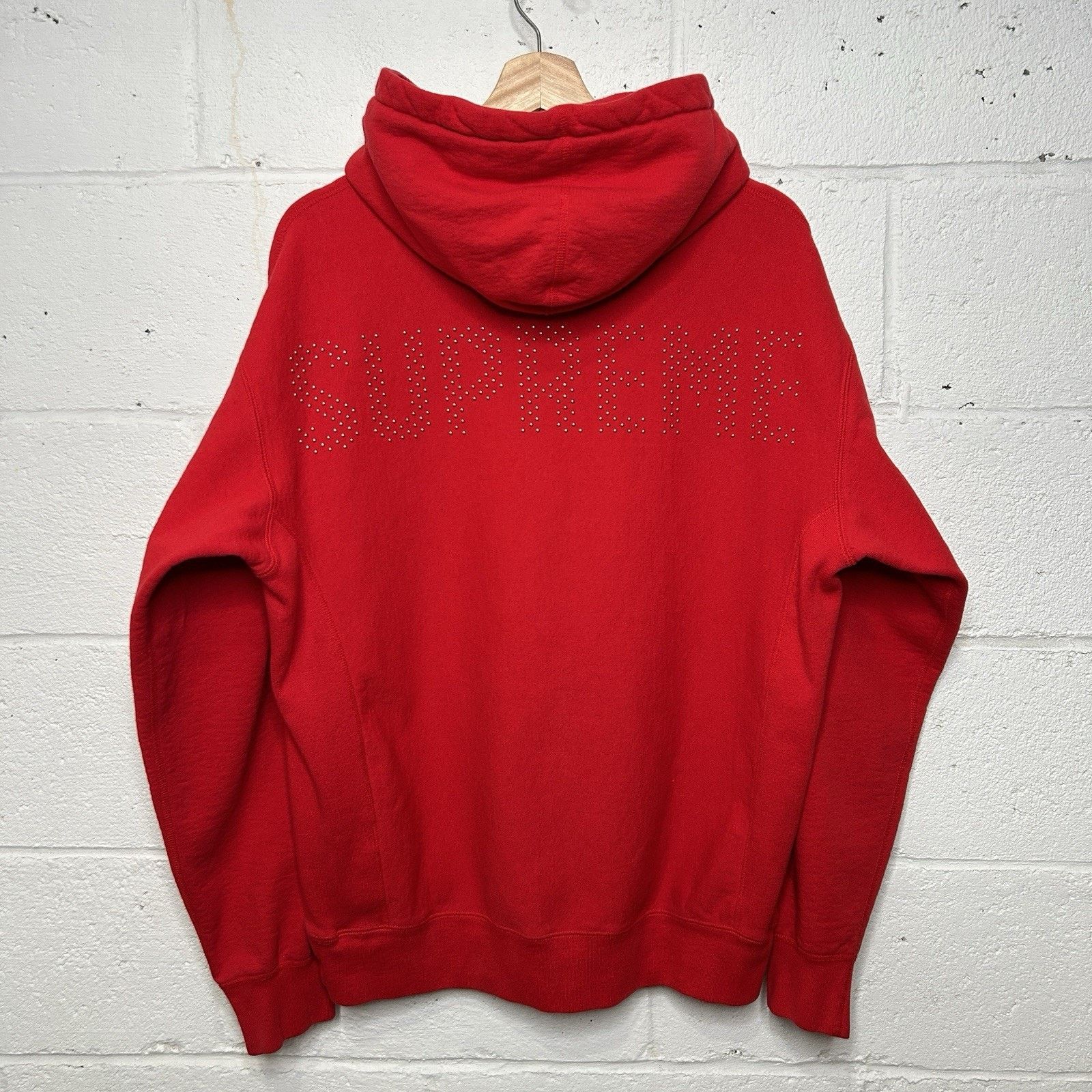Supreme Supreme Studded Back Hooded Sweatshirt Hoodie “Red” SS18 Size US L / EU 52-54 / 3 - 2 Thumbnail