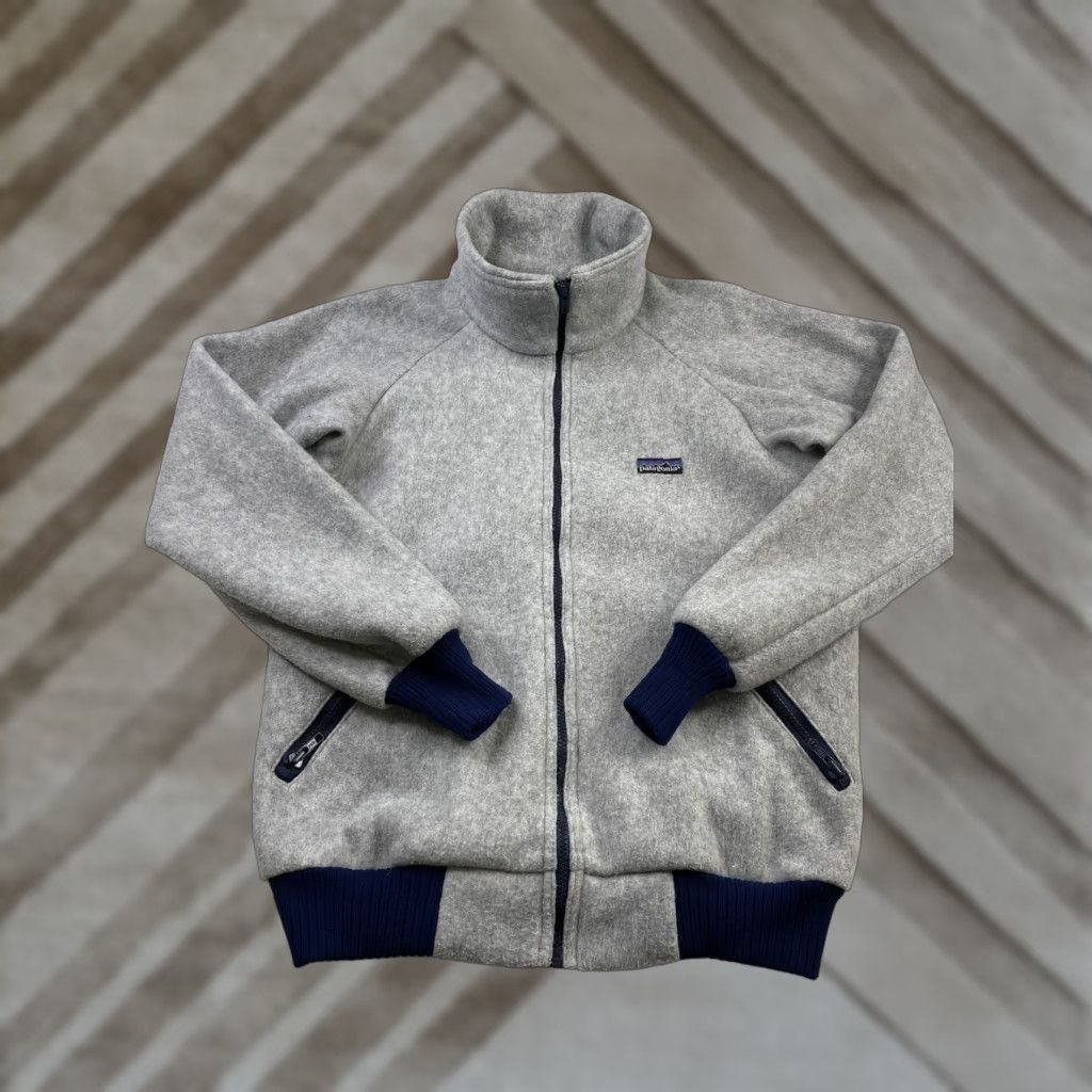 Patagonia VINTAGE Patagonia Gray Full Zip Fleece Jacket Regular Size M USA 80s Logo Men Size US M / EU 48-50 / 2 - 1 Thumbnail