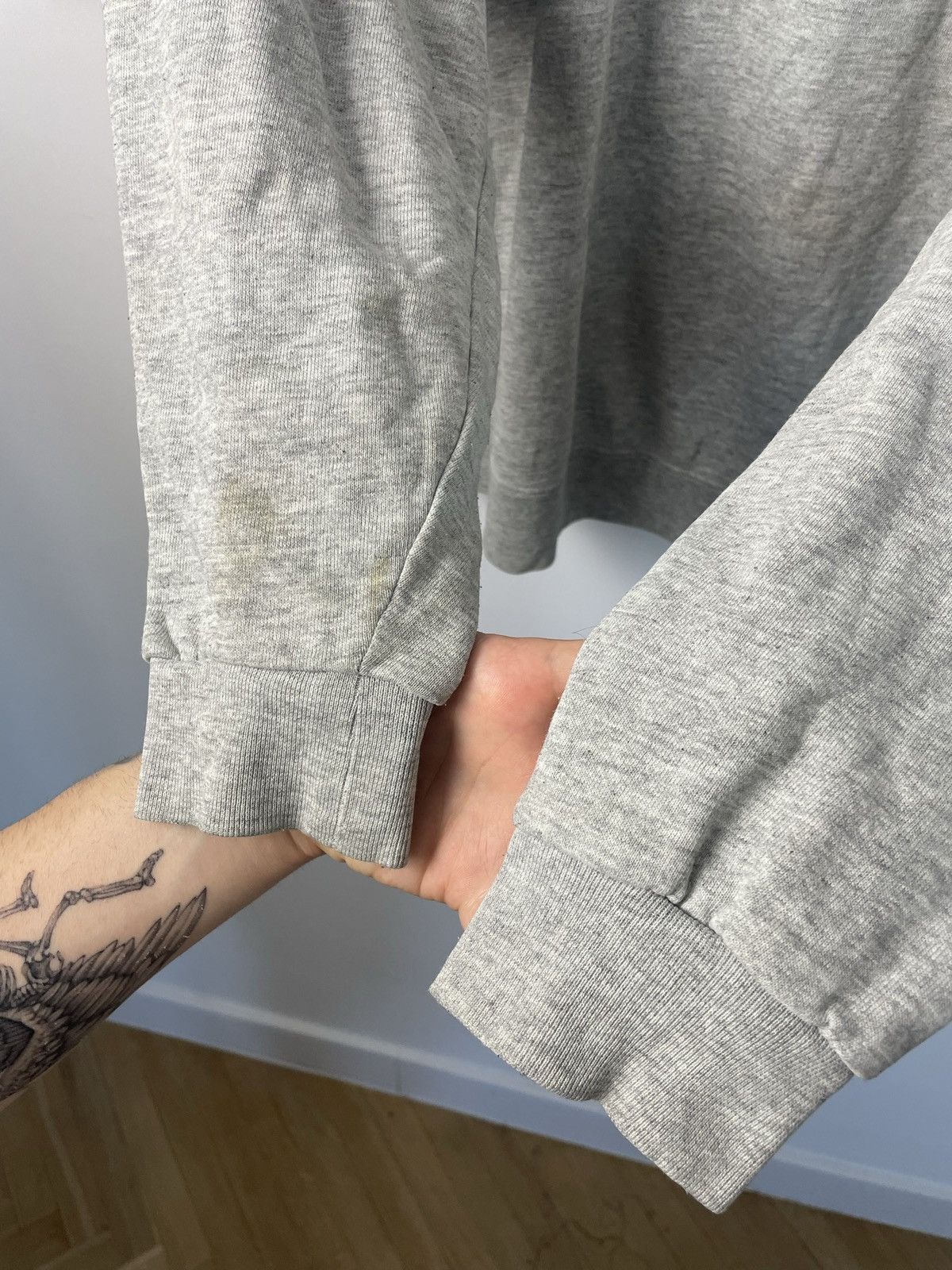 Nike Nike Vintage Mini Logo Boxy Sweatshirt Crewneck Swoosh Rare Size US L / EU 52-54 / 3 - 6 Thumbnail