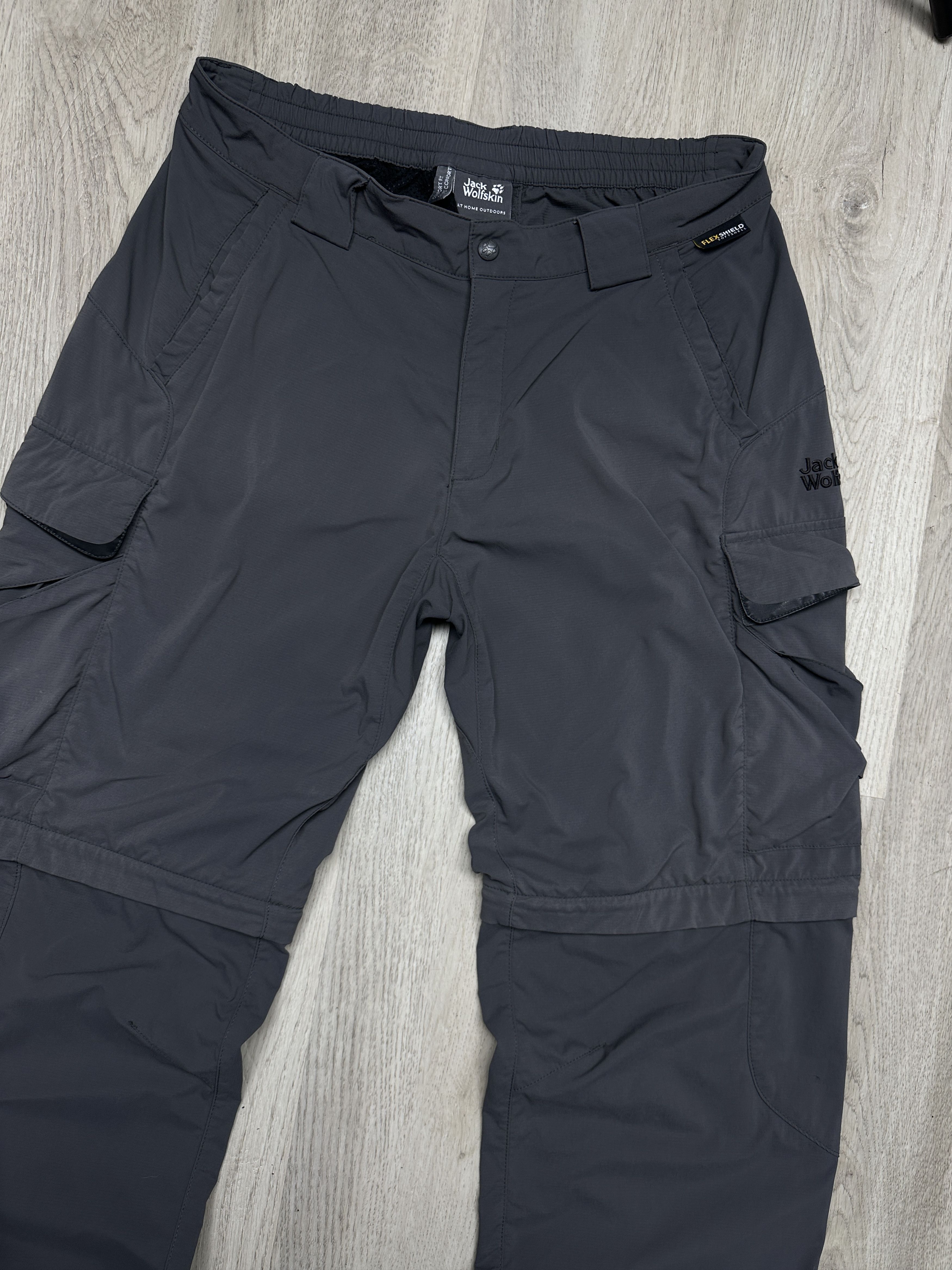 Jack Wolfskin Jack Wolfskins Mens Outdoor Cargo Pants Shorts Size US 32 / EU 48 - 2 Thumbnail