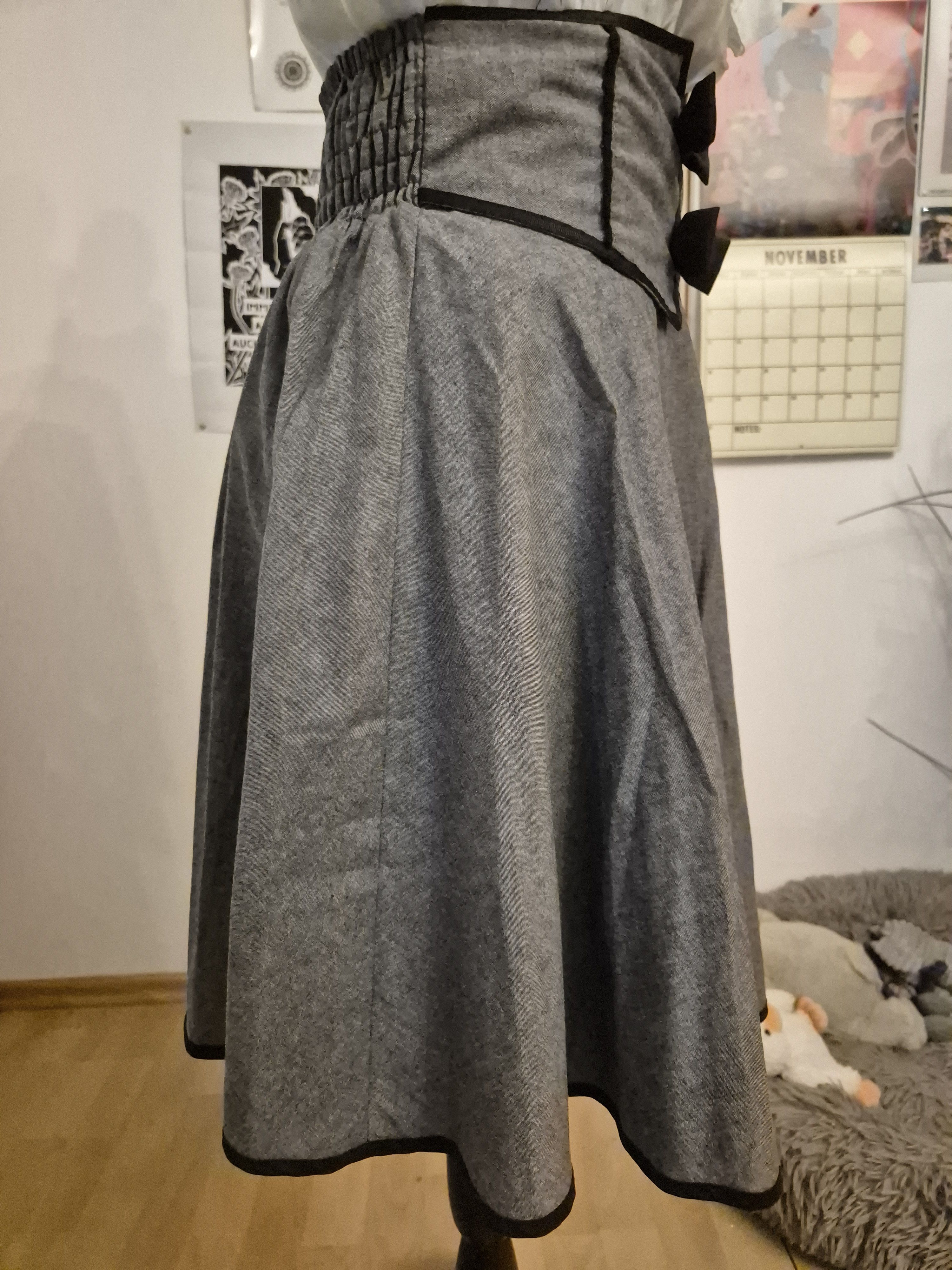Other RARE unique axes femme skirt school egirl grunge alternative Size 25" / US 0 / IT 36 - 6 Thumbnail