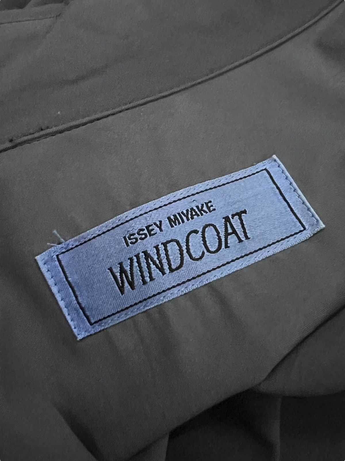 Issey Miyake 1980s Issey Miyake ‘Windcoat” Oversize Double Breasted Coat Size US L / EU 52-54 / 3 - 15 Thumbnail
