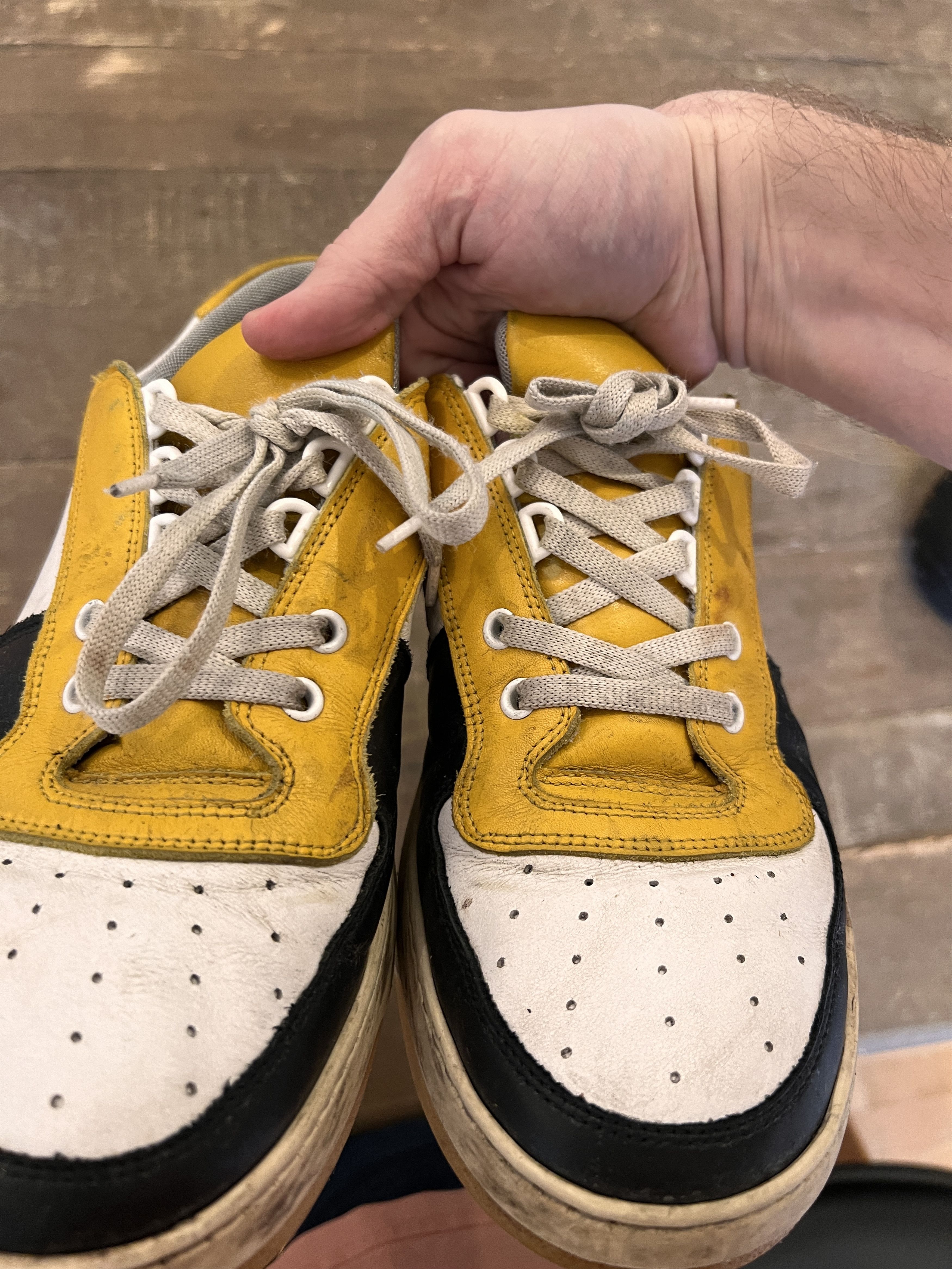 Acne Studios Casual everyday leather tennis shoes Size US 9 / EU 42 - 9 Thumbnail