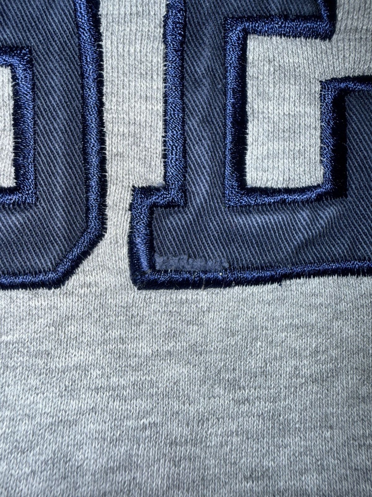 Tommy Hilfiger Vintage 90s Tommy Hilfiger Big Logo Crewneck Sweatshirt Grey Size US XL / EU 56 / 4 - 5 Thumbnail