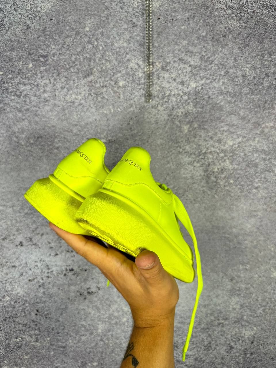 Alexander McQueen Alexander McQueen Oversized Kid's Neon Green Sneakers 29 Sz Size US 4 / IT 34 - 4 Thumbnail