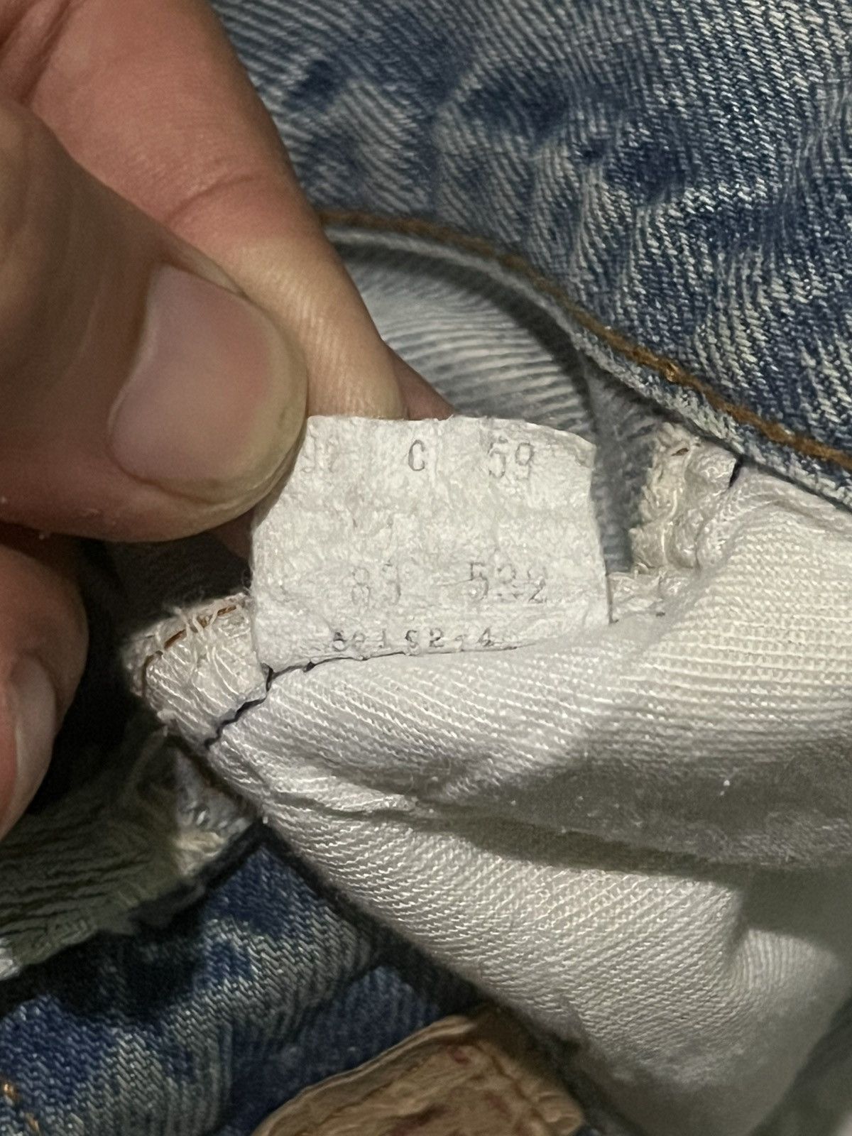Levi's × Levi's Vintage Clothing × Vintage Vintage 80s Levi’s 501 Button Fly Blue Washed Trashed Jeans Size US 28 / EU 44 - 18 Thumbnail