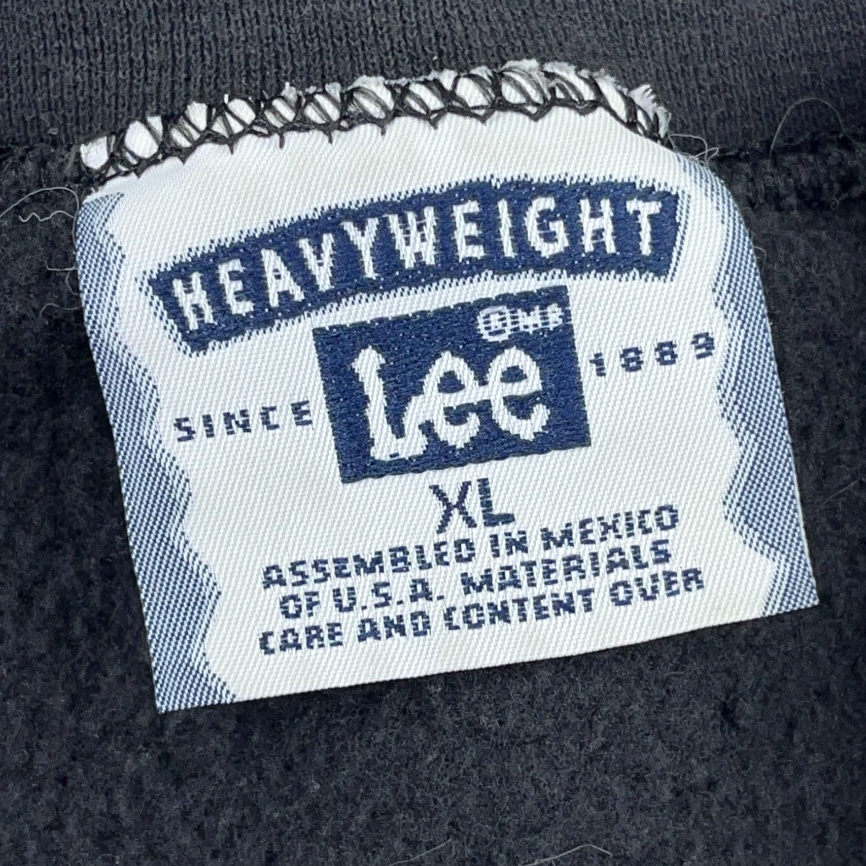 Lee VINTAGE Lee Sweatshirt Men XL Black Crew Neck Pullover Logo Graphic 90s Classic Grunge Retro Cycling Gym & Training Boys Mens Adults? Size US XL / EU 56 / 4 - 4 Thumbnail