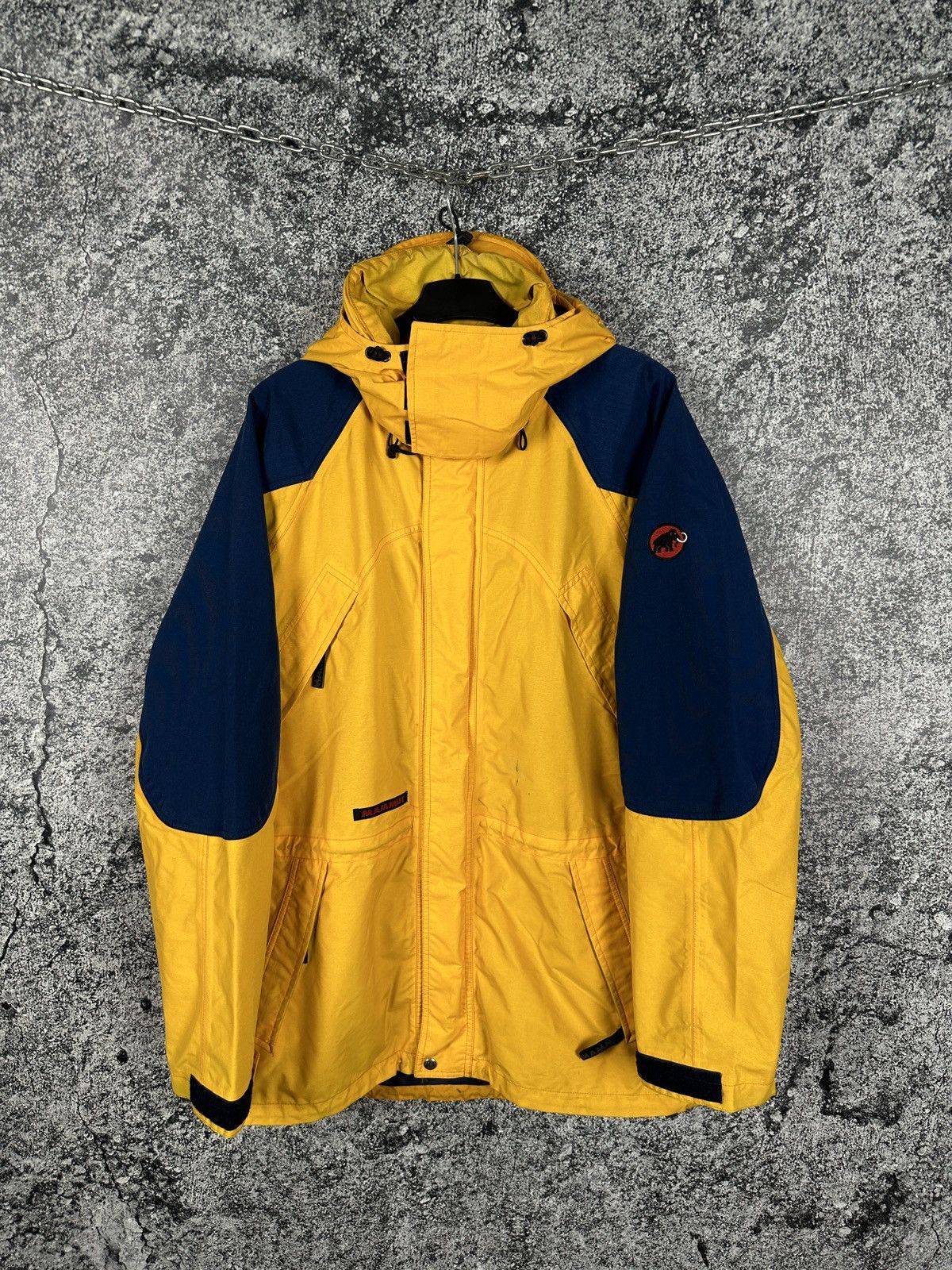 Mammut Mammut Vintage Gore-Tex Jacket Outdoor Trekking Size XL Size US XL / EU 56 / 4 - 1 Thumbnail