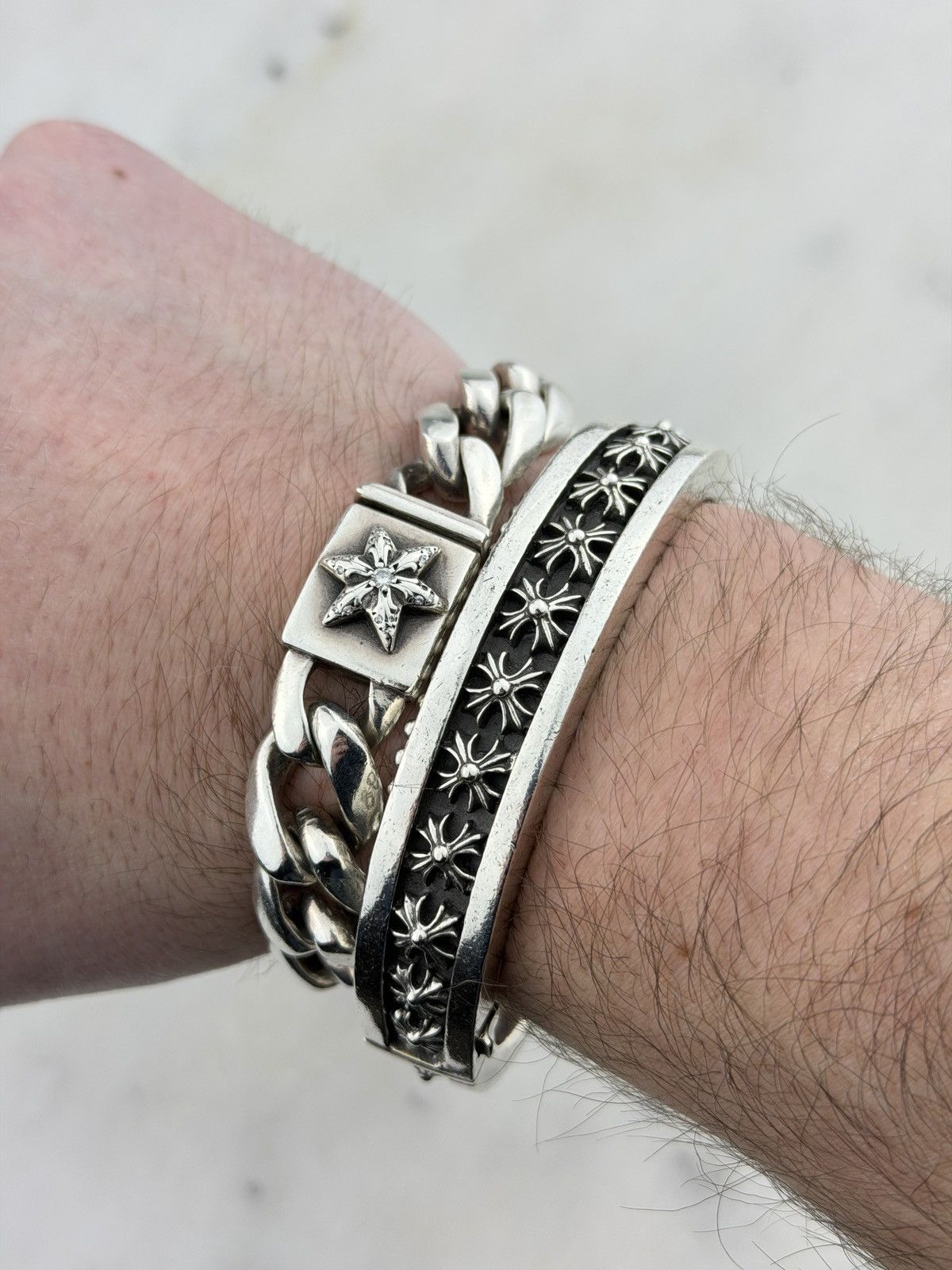 Chrome Hearts CHROME HEARTS NARROW V CH PLUS BRACELET Size ONE SIZE - 14 Thumbnail