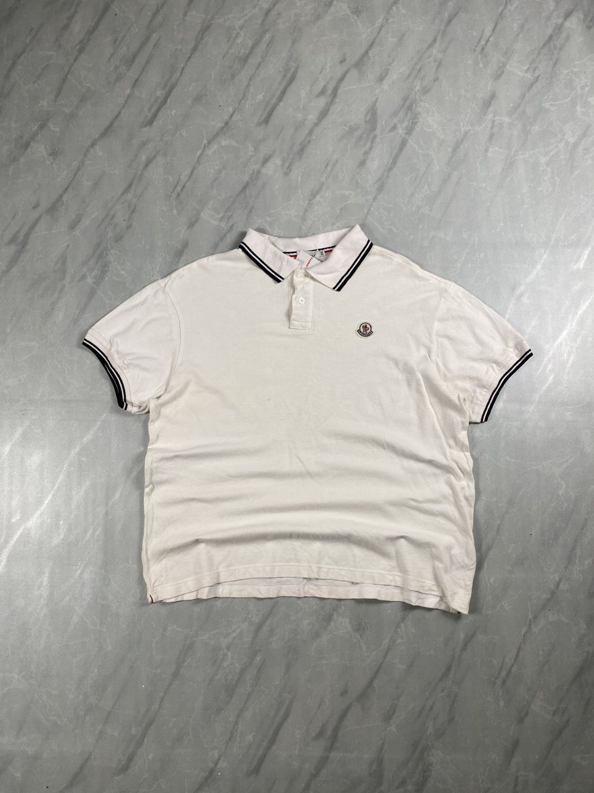 Moncler Moncler Small Logo Polos Tee Size XXL / US 16-18 / IT 52-54 - 1 Thumbnail