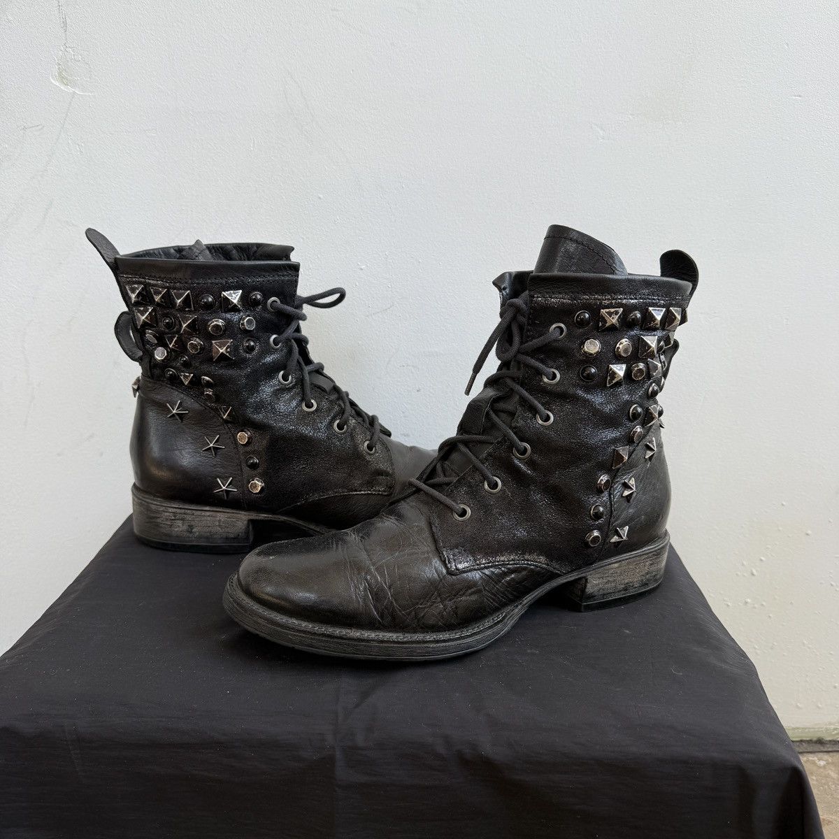 Seditionaries Mjus Avant Garde Leather Ankle Boots With Studs Size US 8.5 / IT 38.5 - 2 Thumbnail