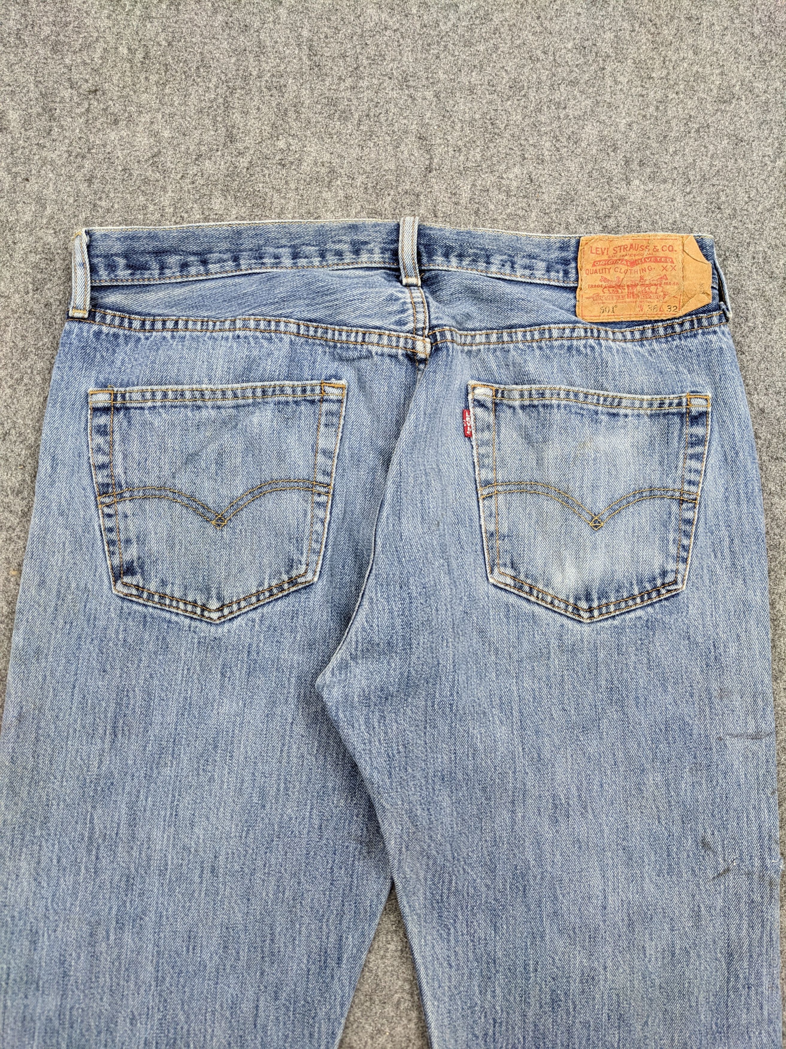 Levi's Vintage Levis 501 Faded Blue Jeans DJ0027Z Size US 34 / EU 50 - 4 Thumbnail