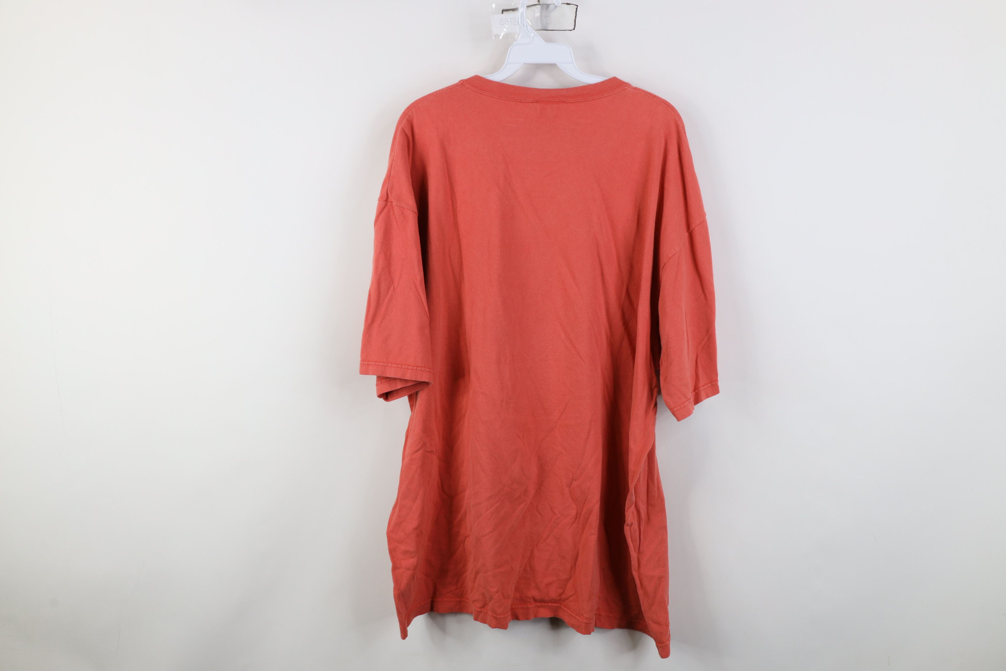 Vintage Vintage 90s Spell Chicago Bulls Basketball T-Shirt Red USA Size US XXL / EU 58 / 5 - 12 Thumbnail