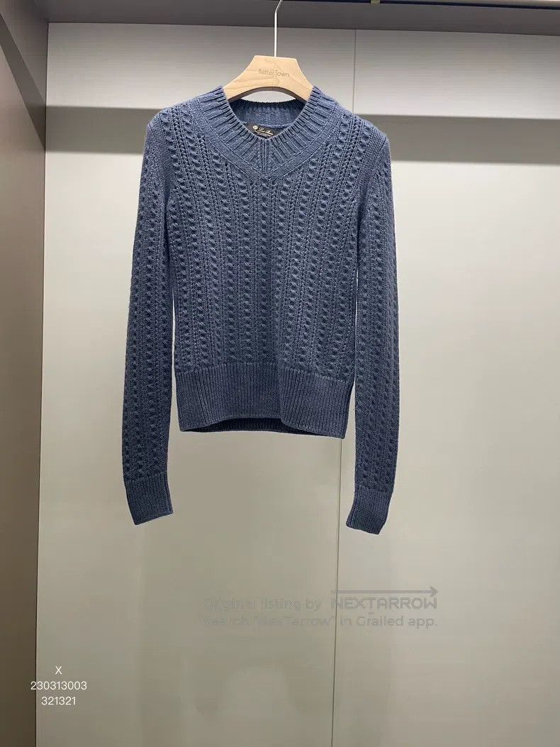 Loro Piana Loro Piana Mist Blue Baby Cashmere V-Neck Sweater Size XXS / US 00 / IT 34 - 1 Thumbnail