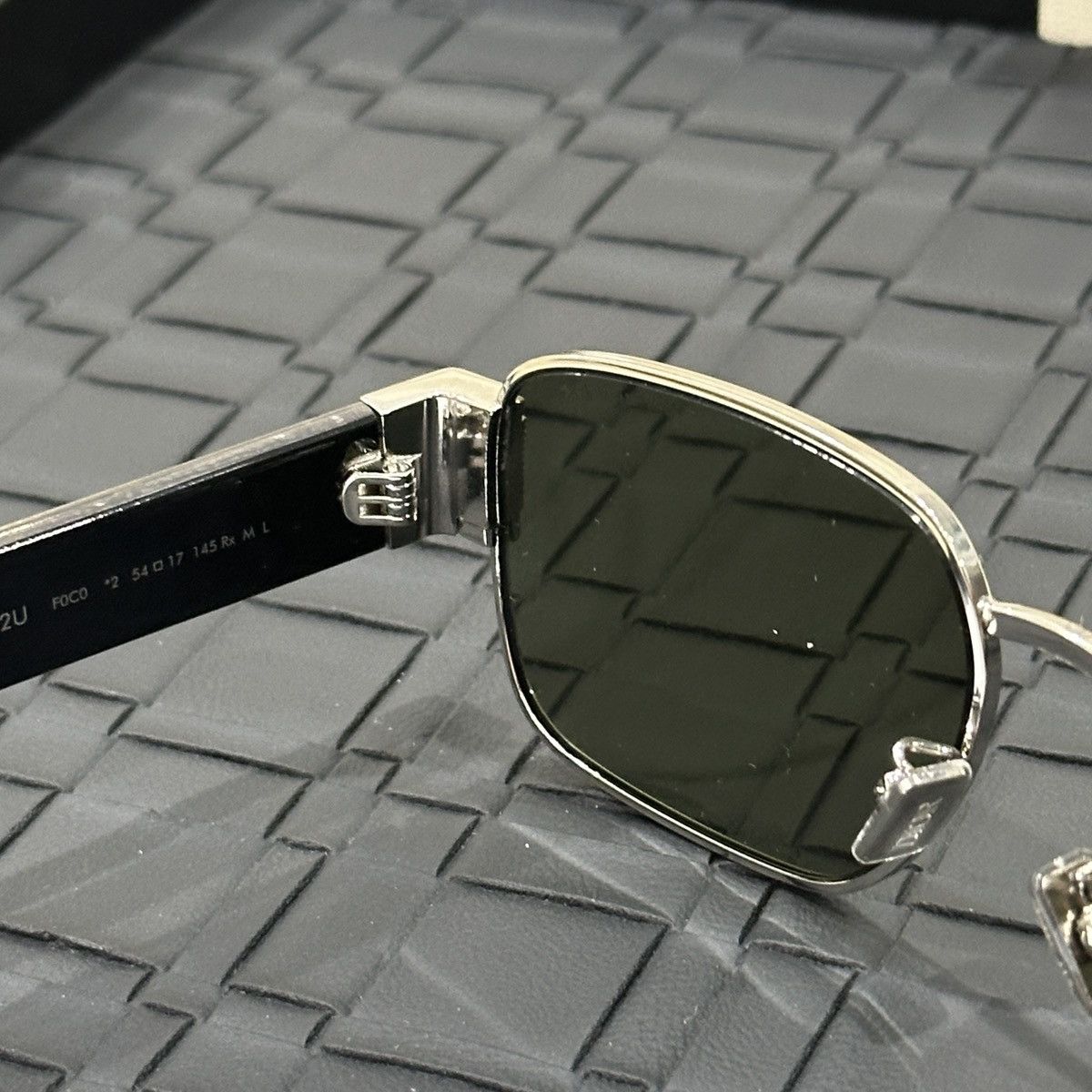 Dior CHRISTIAN DIOR LABEL S2U F0C0 SUNGLASSES Size ONE SIZE - 7 Thumbnail