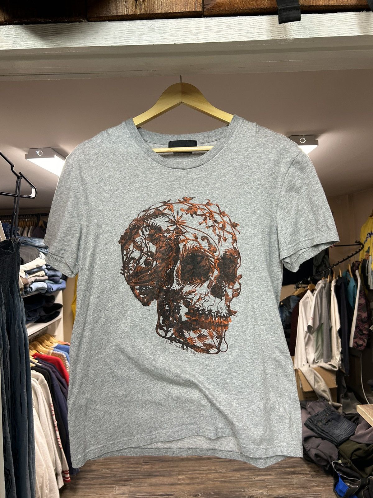 Alexander McQueen Alexander Mcqueen Graphic Skull T-Shirt Size US L / EU 52-54 / 3 - 1 Thumbnail