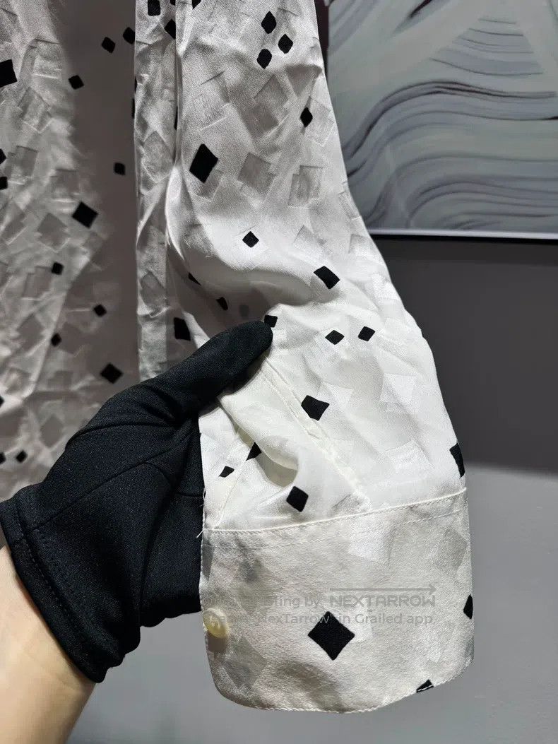 Saint Laurent Paris Saint Laurent Paris size 40 Mulberry Silk Square Shirt Size L / US 10 / IT 46 - 3 Thumbnail
