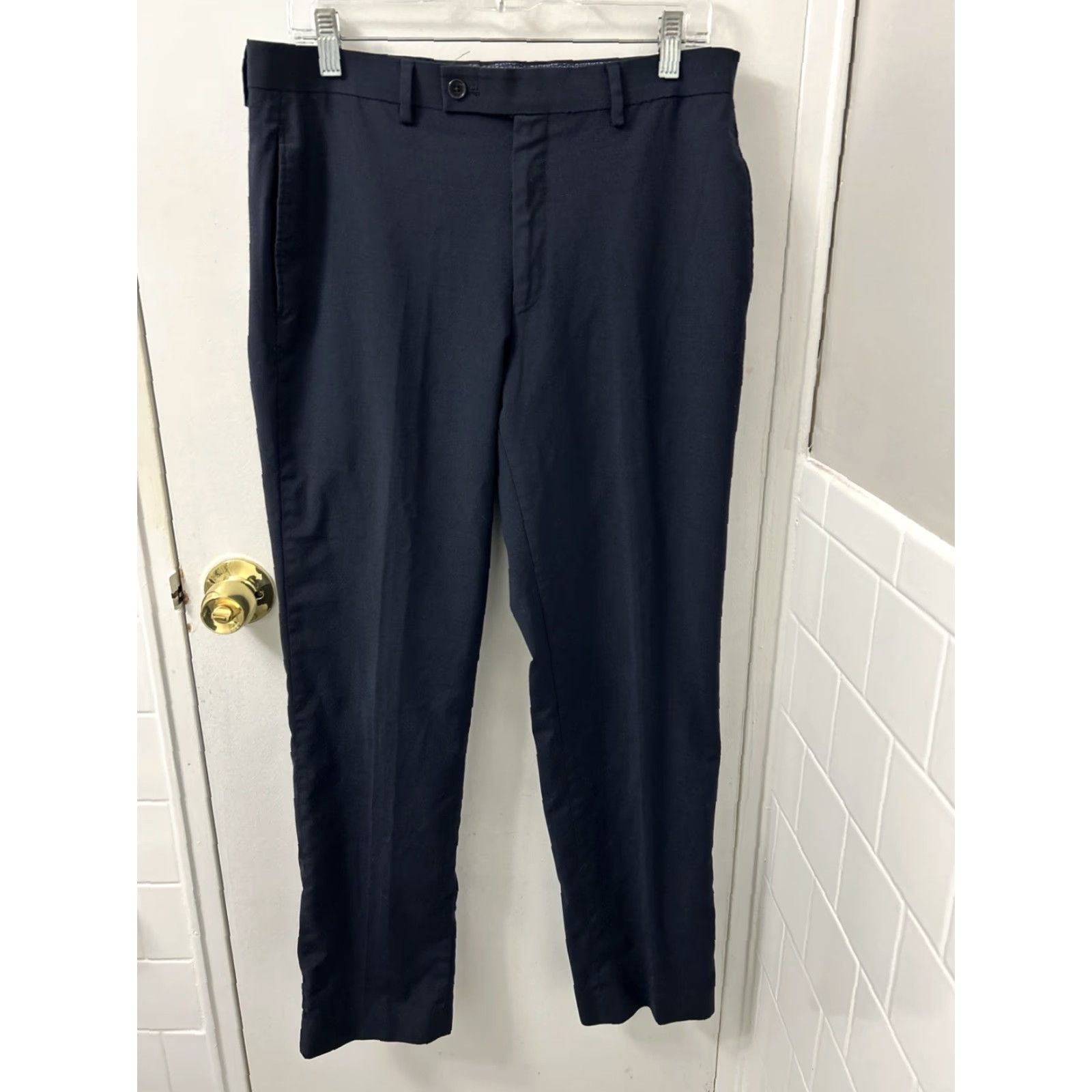 Ralph Lauren VINTAGE? No — Lauren Ralph Lauren High Performance Wool Dress Pants Mens 32x32 Navy Blue W/ Zipper Pockets Wrinkle Resistant Classic Sl*/ Size US 32 / EU 48 - 2 Thumbnail