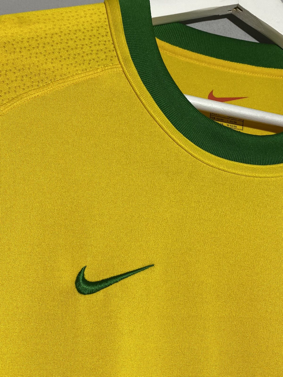 Nike × Vintage Vintage Nike Brazil National Team 2000 Home Football Shirt Size US L / EU 52-54 / 3 - 5 Thumbnail
