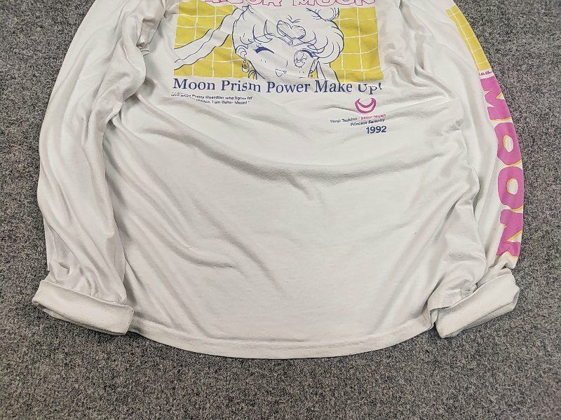 Anime Sailor Moon Usagi Tsukino anime long sleeve Sweatshirt Vtg Size US M / EU 48-50 / 2 - 5 Thumbnail