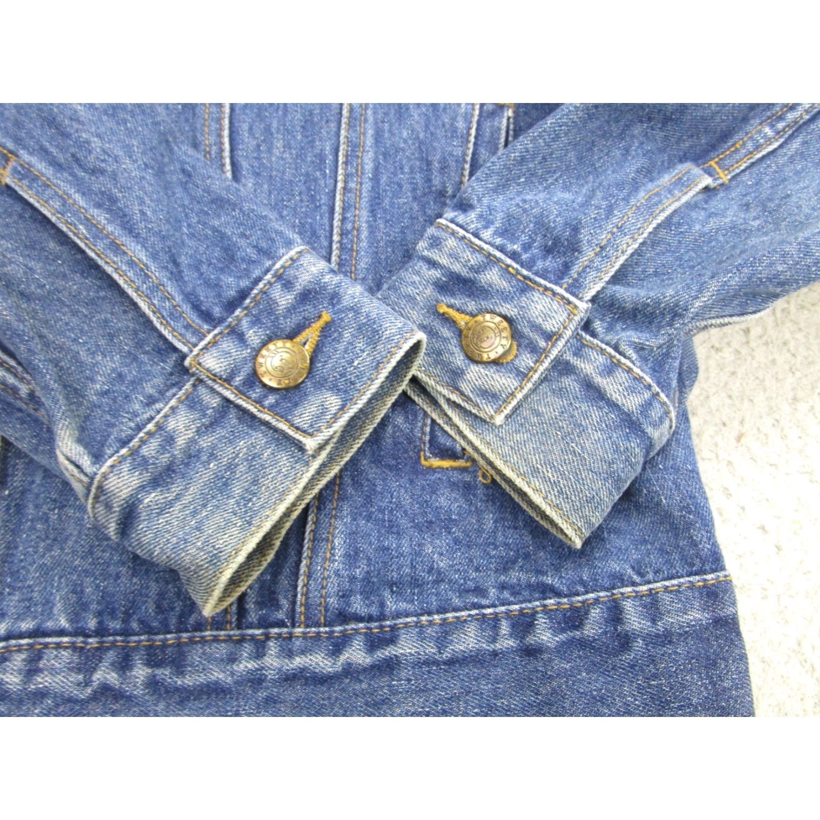 Vintage VINTAGE Warner Bros Jacket Shirt Womens M Blue Tweety Denim Bomber 90s 90s Theme Size 32" / US 10 / IT 46 - 4 Thumbnail