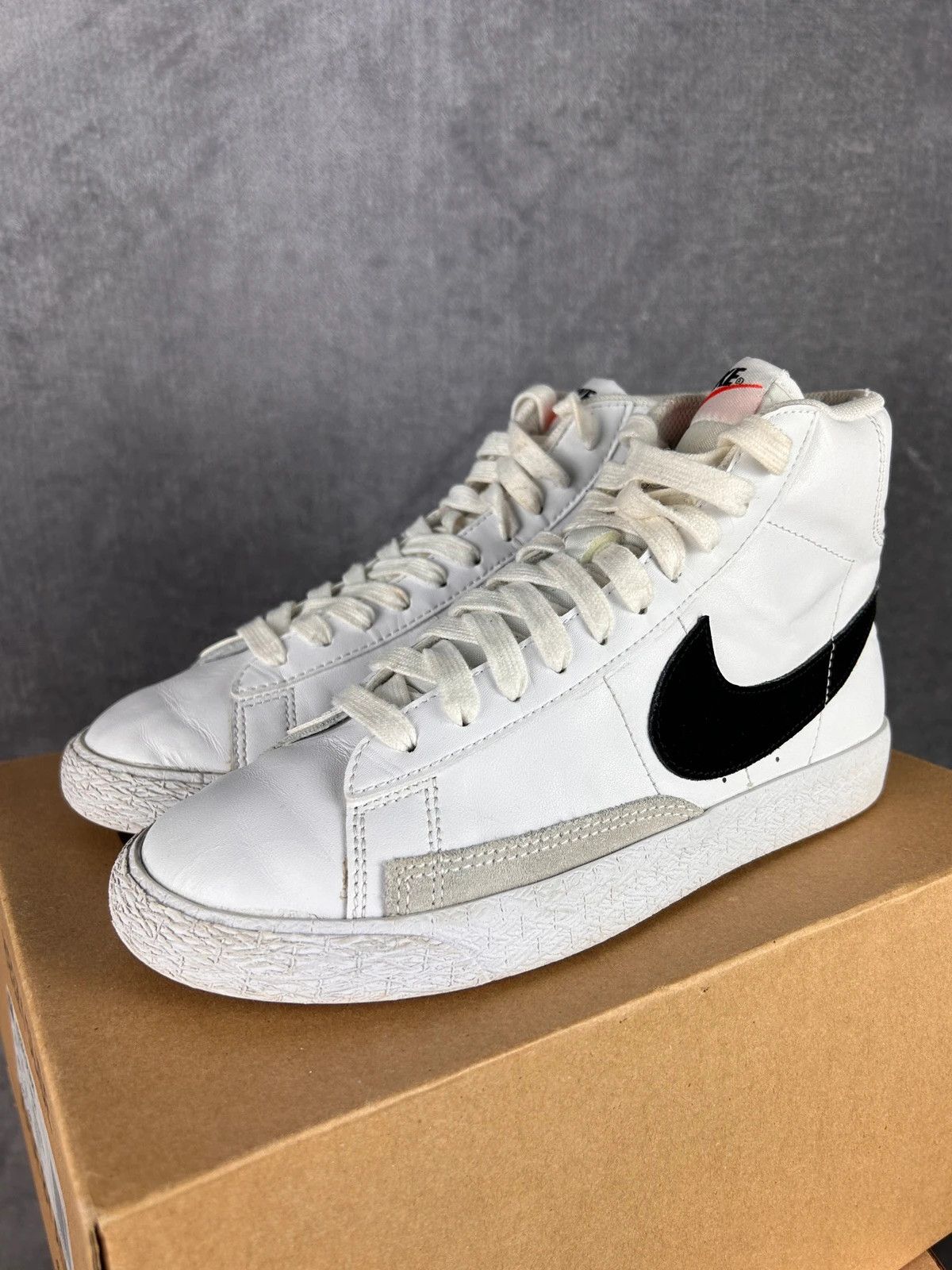 Nike Nike Blazer Mid classic sneakers with black swoosh Size US 8 / IT 38 - 1 Thumbnail